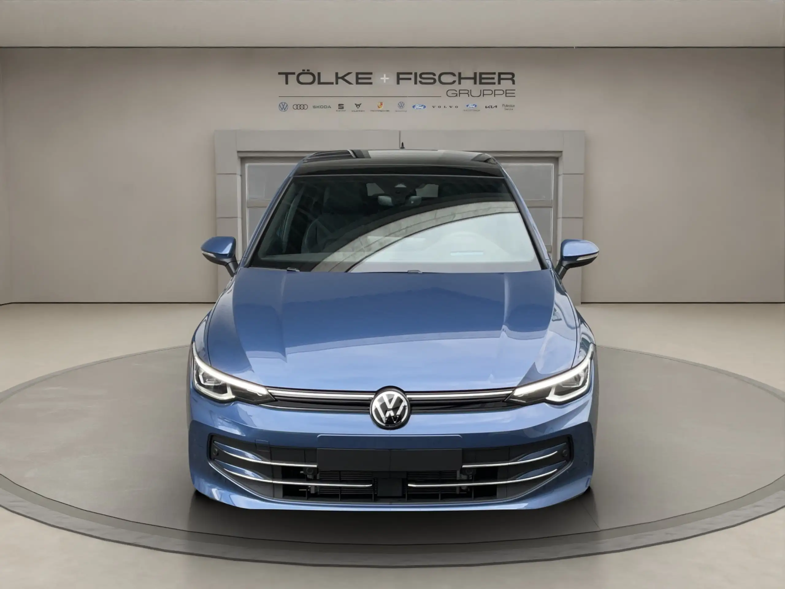 Volkswagen - Golf