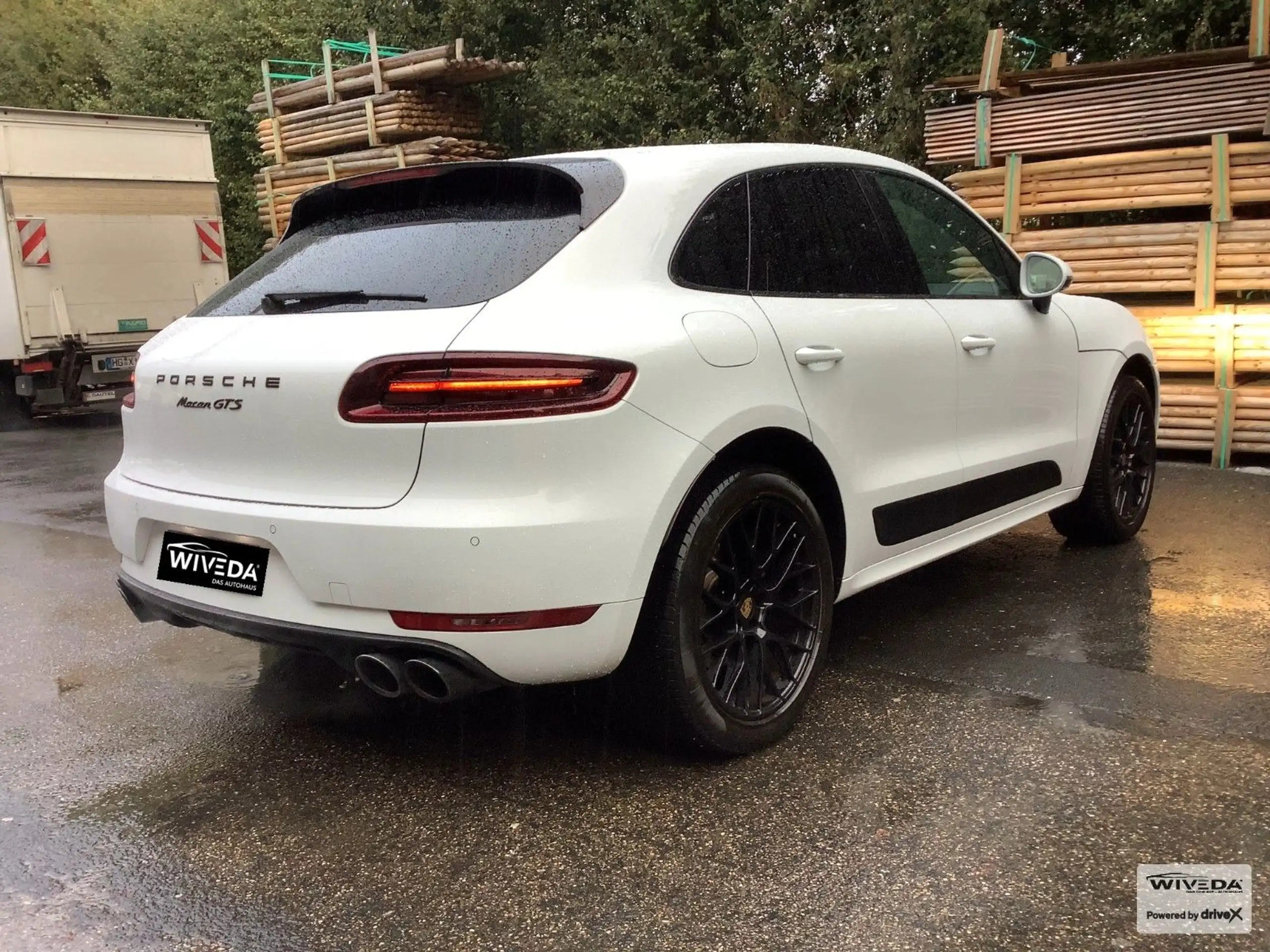 Porsche - Macan