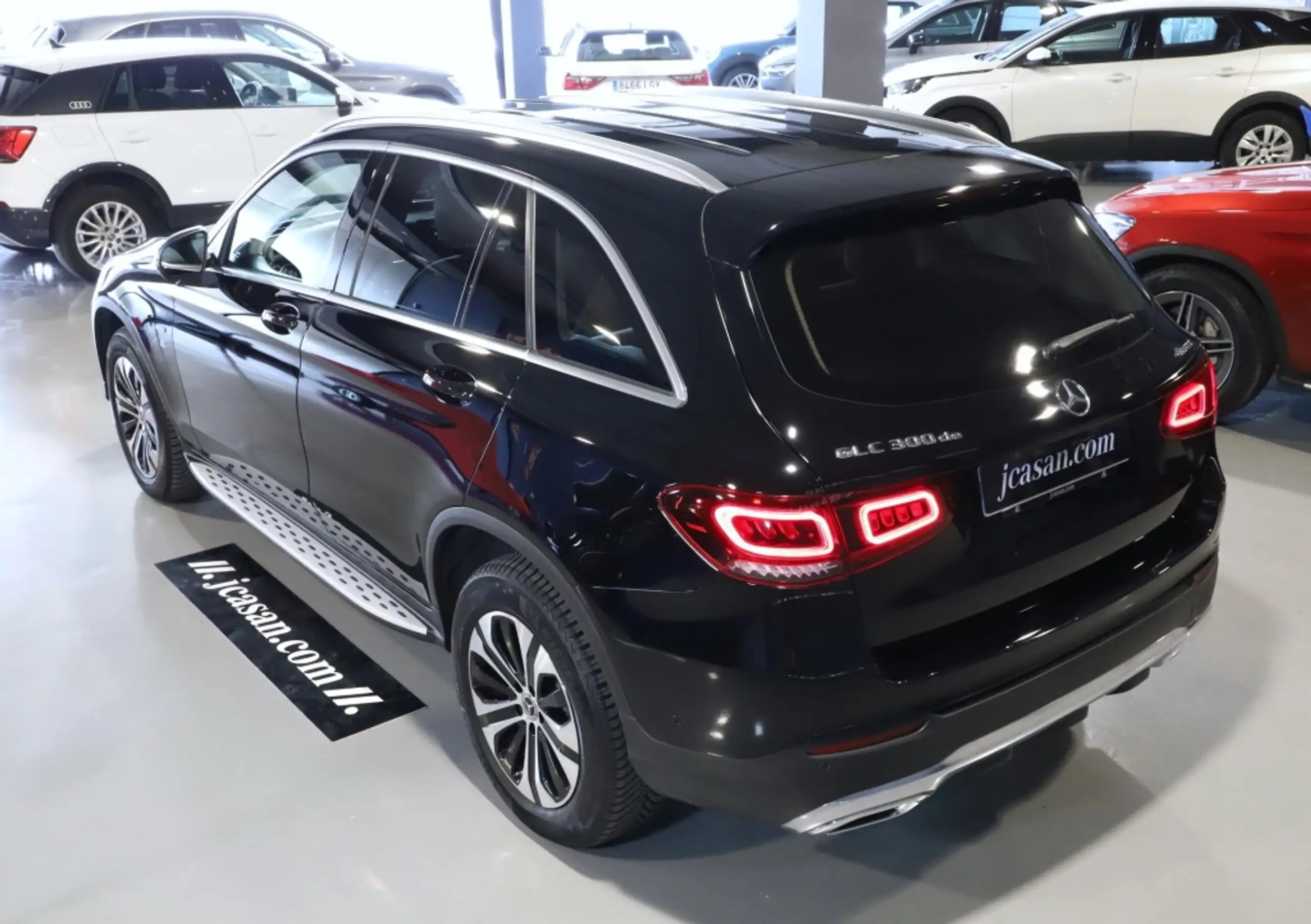 Mercedes-Benz - GLC 300