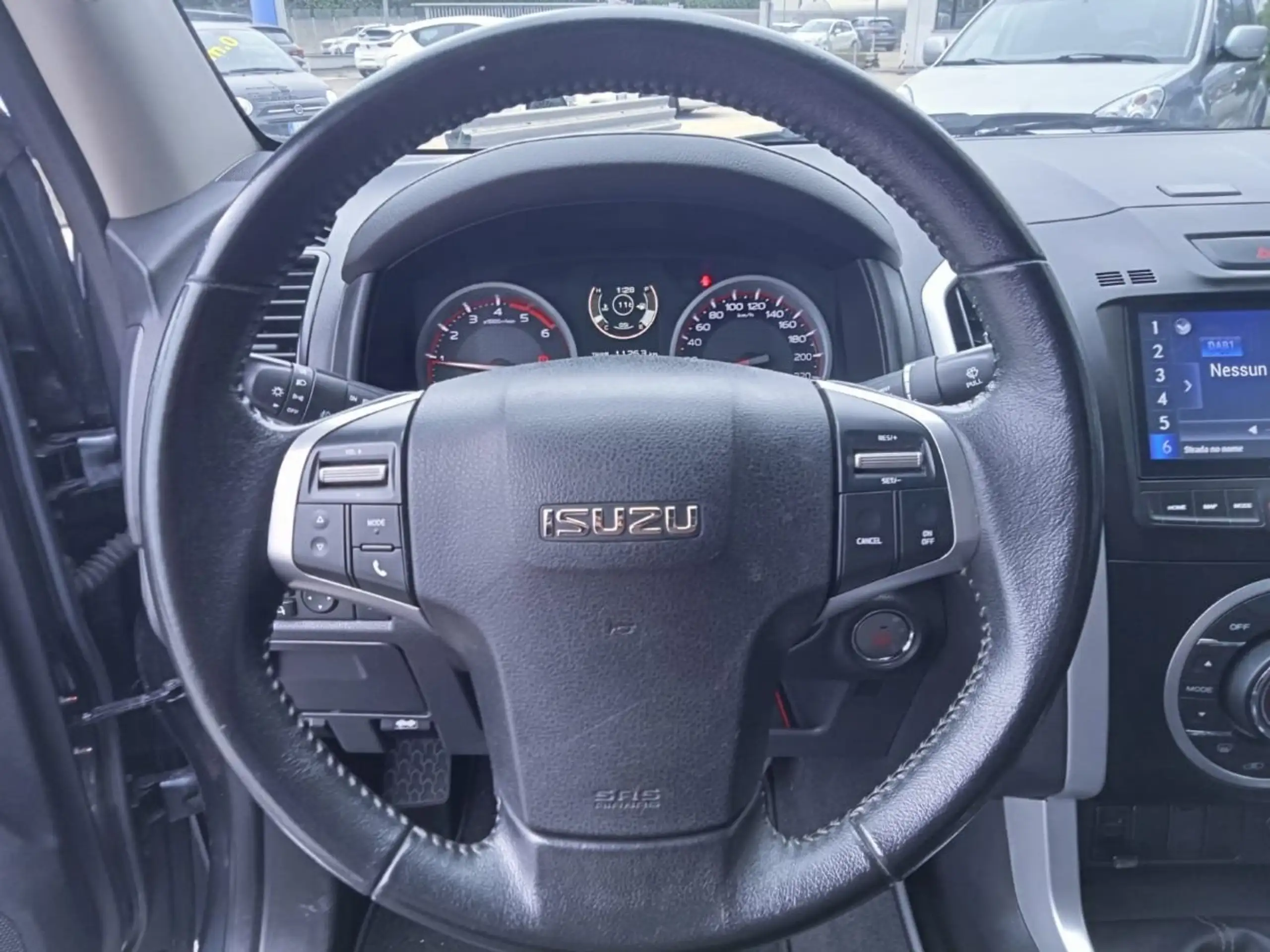 Isuzu - D-Max