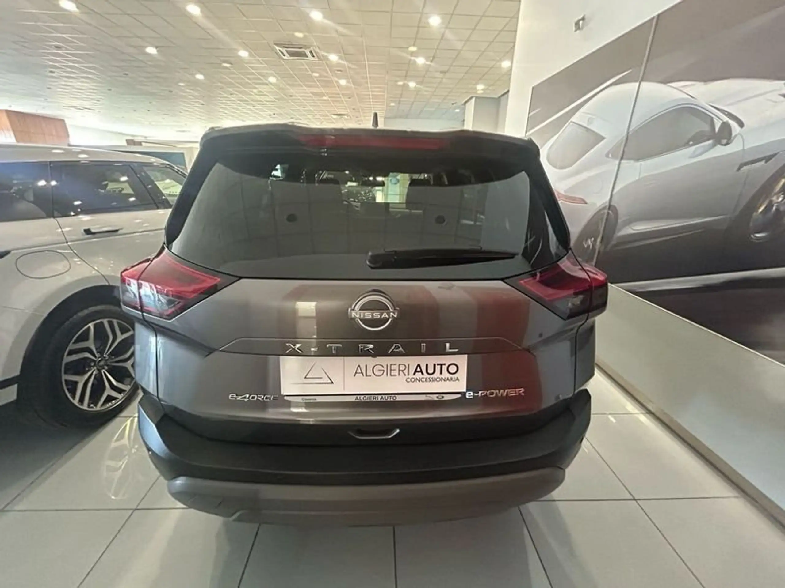 Nissan - X-Trail