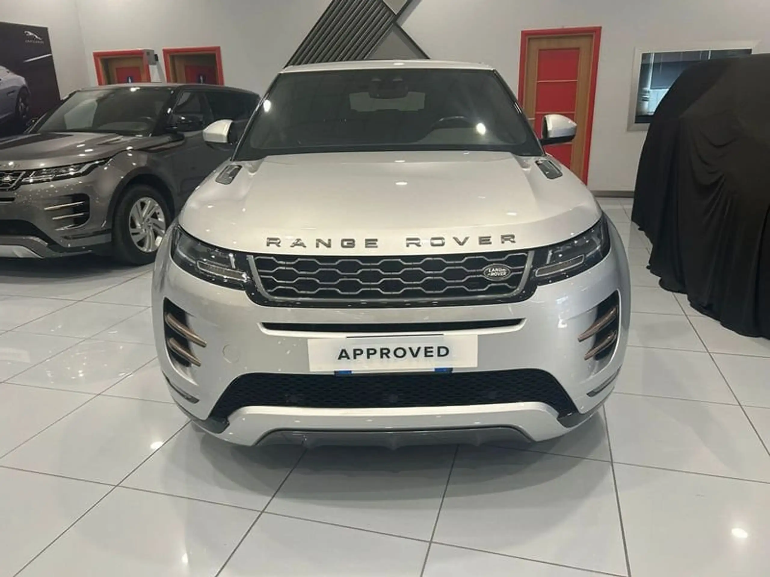 Land Rover - Range Rover Evoque