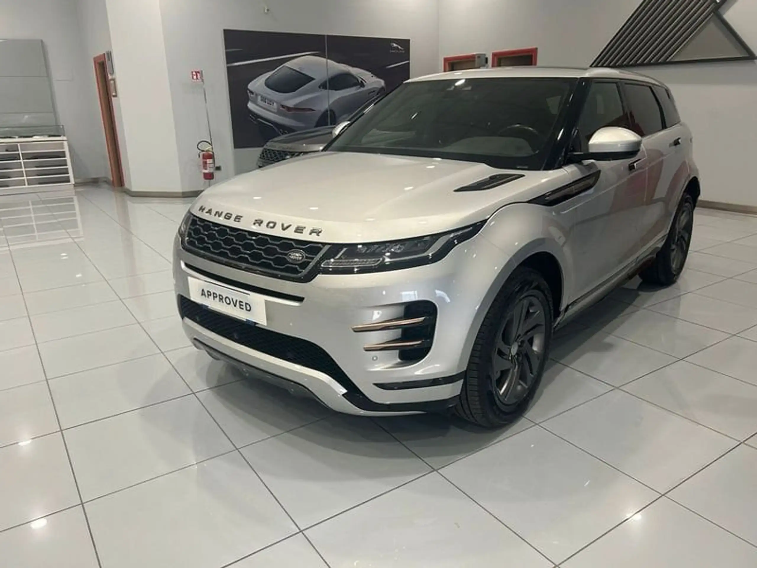 Land Rover - Range Rover Evoque