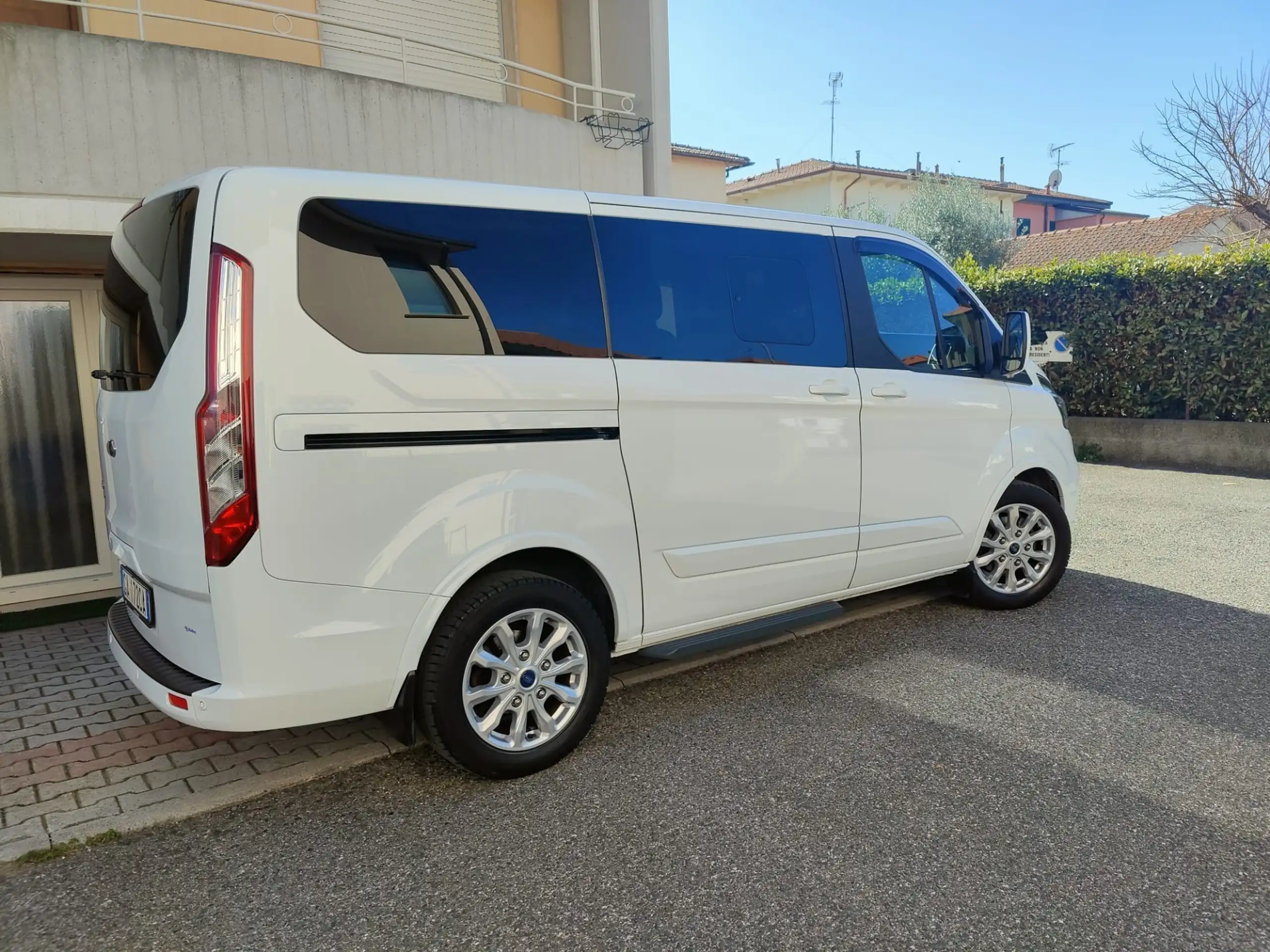 Ford - Tourneo Custom