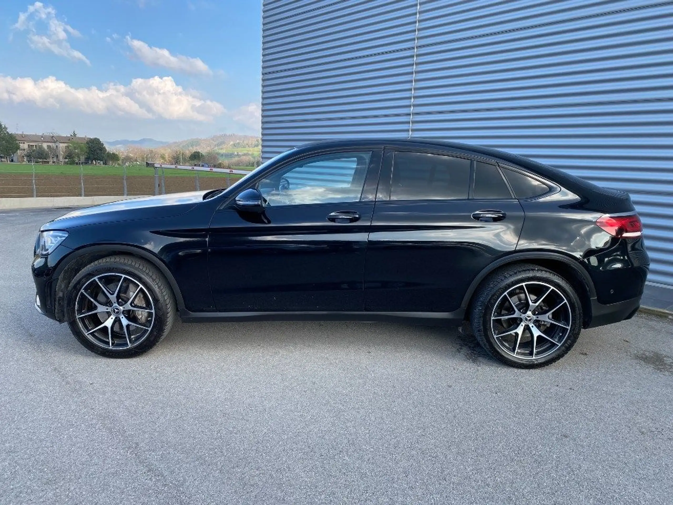 Mercedes-Benz - GLC 300