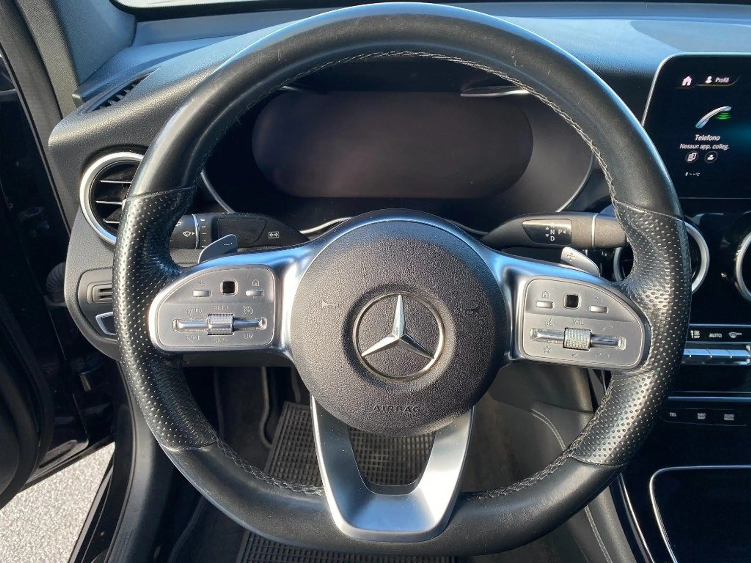 Mercedes-Benz - GLC 300