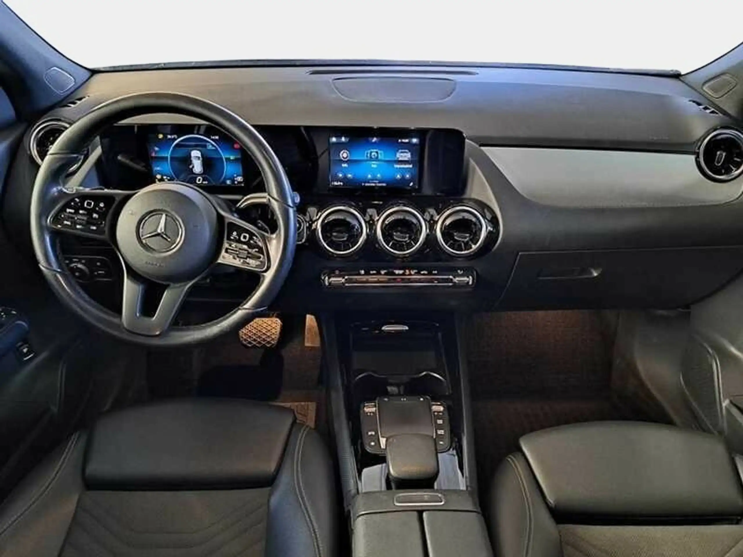 Mercedes-Benz - GLA 200