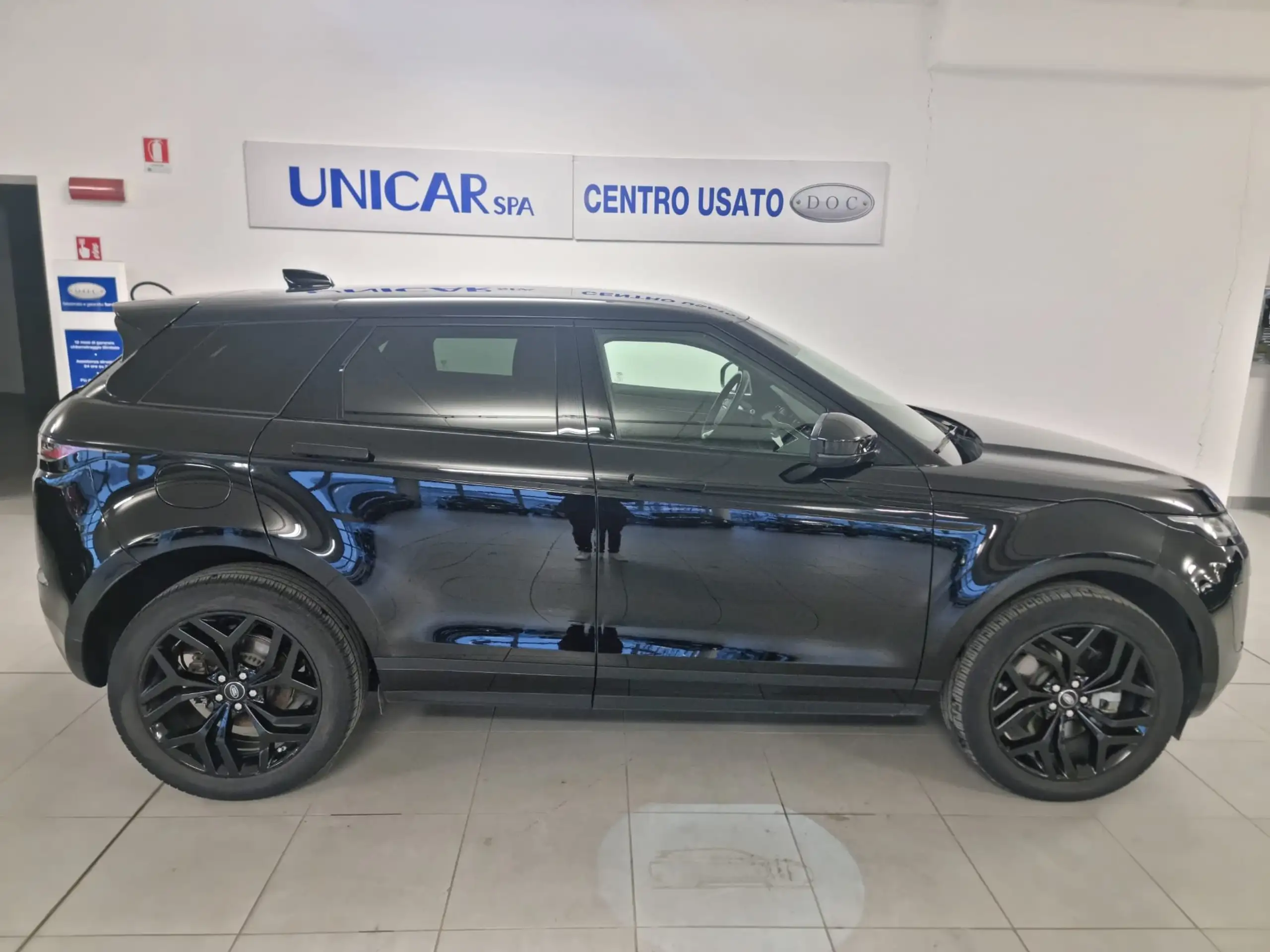 Land Rover - Range Rover Evoque