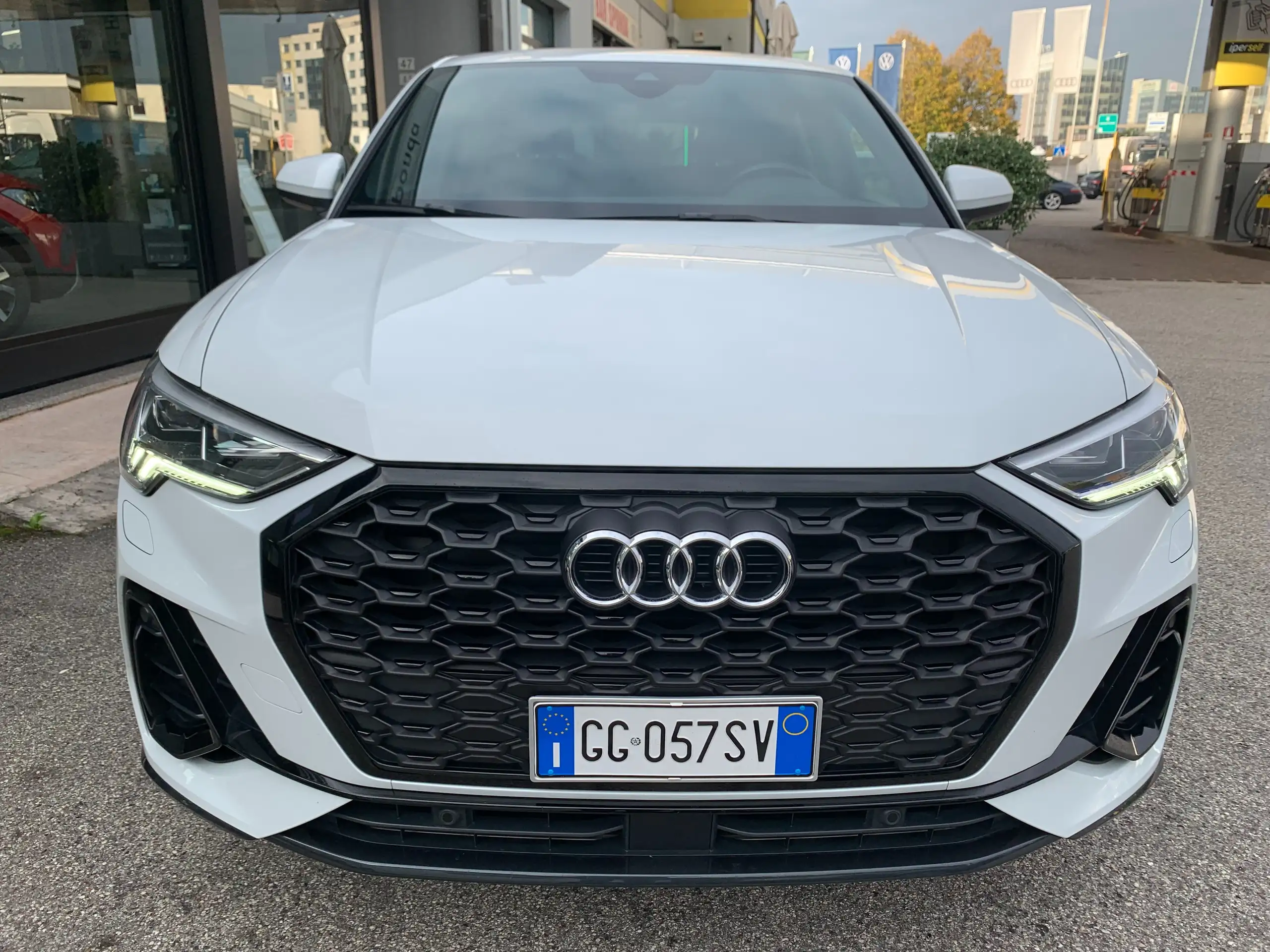 Audi - Q3