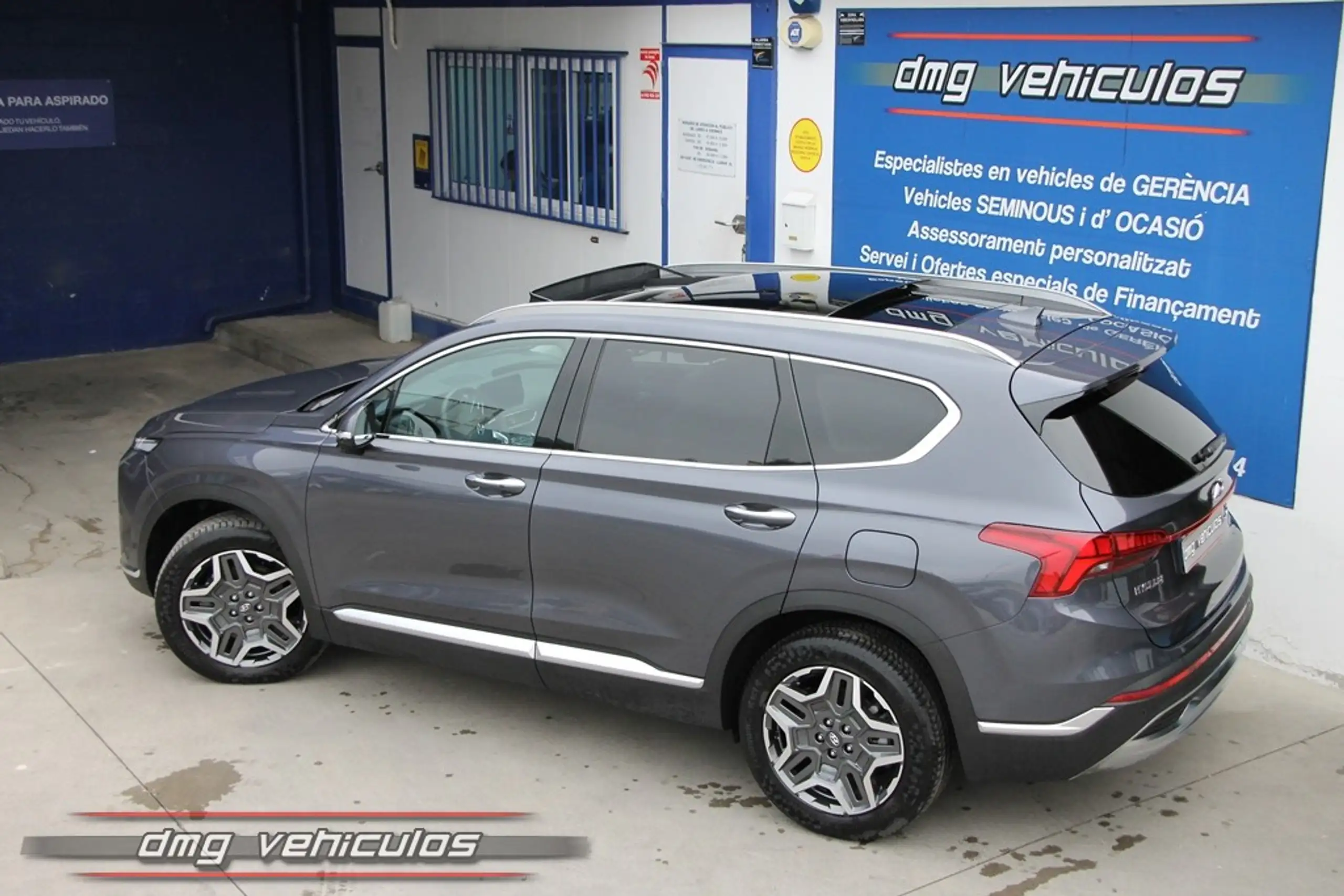 Hyundai - SANTA FE