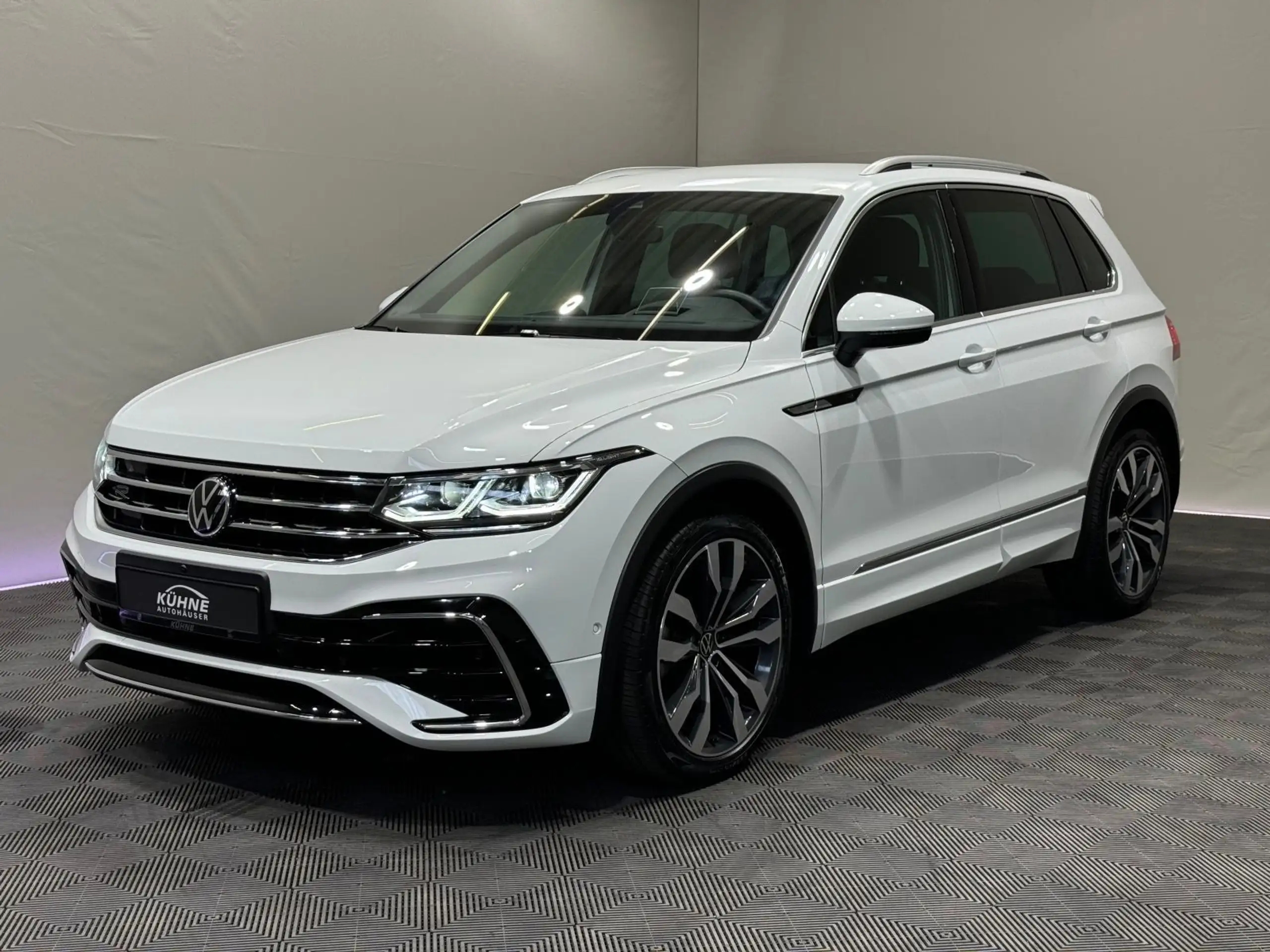 Volkswagen - Tiguan