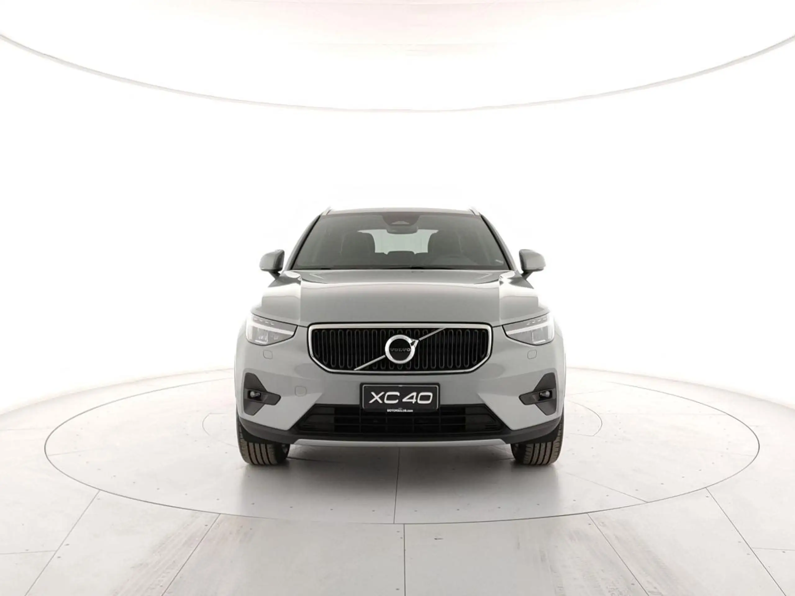 Volvo - XC40