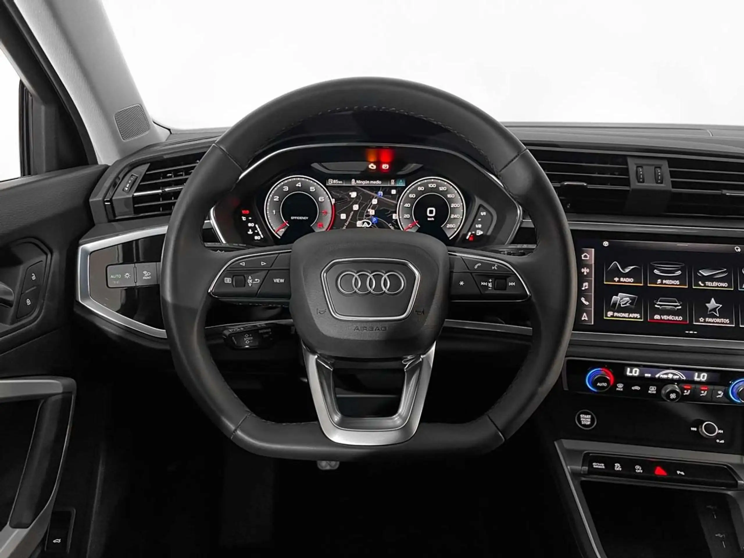 Audi - Q3