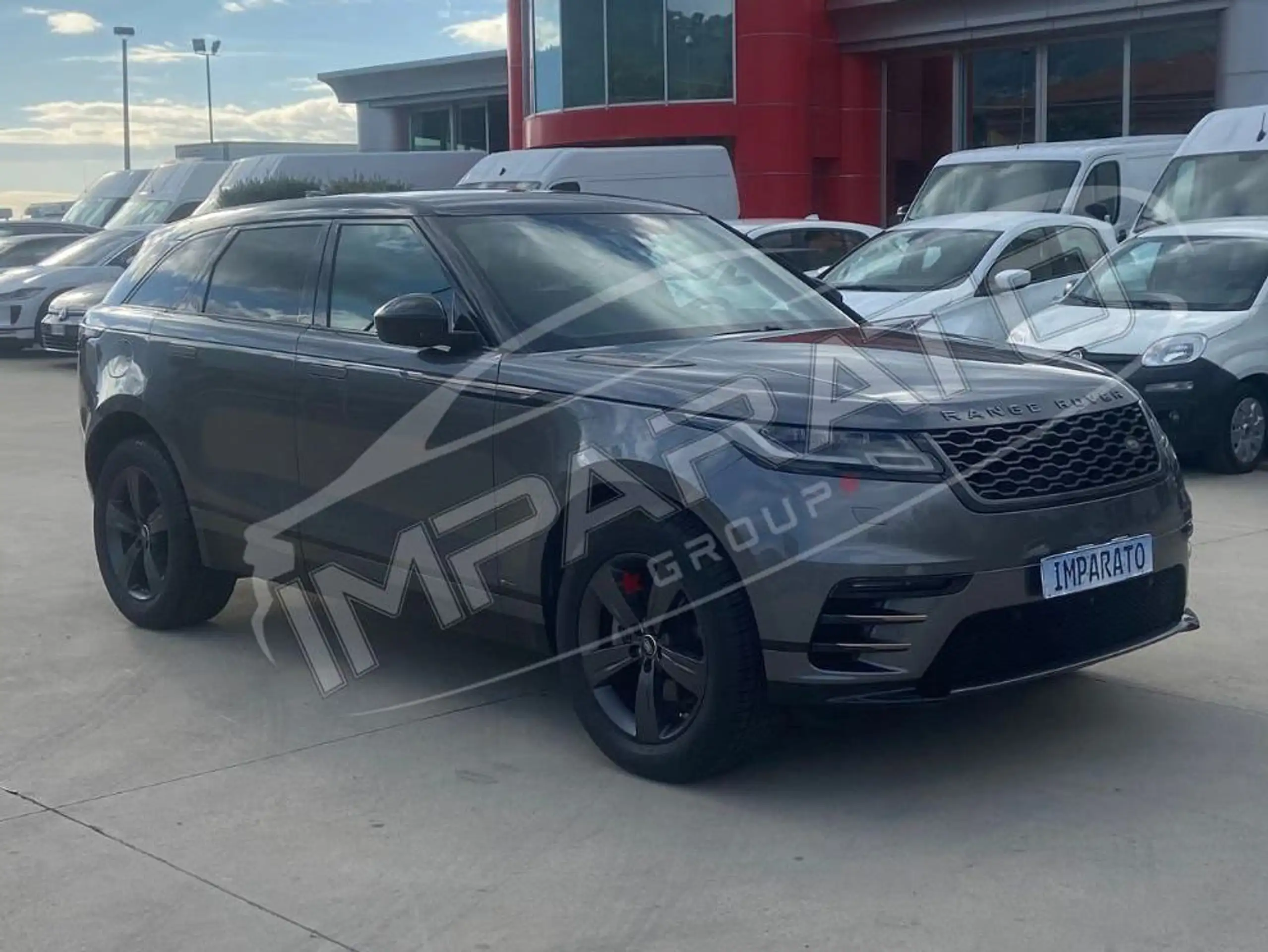 Land Rover - Range Rover Velar