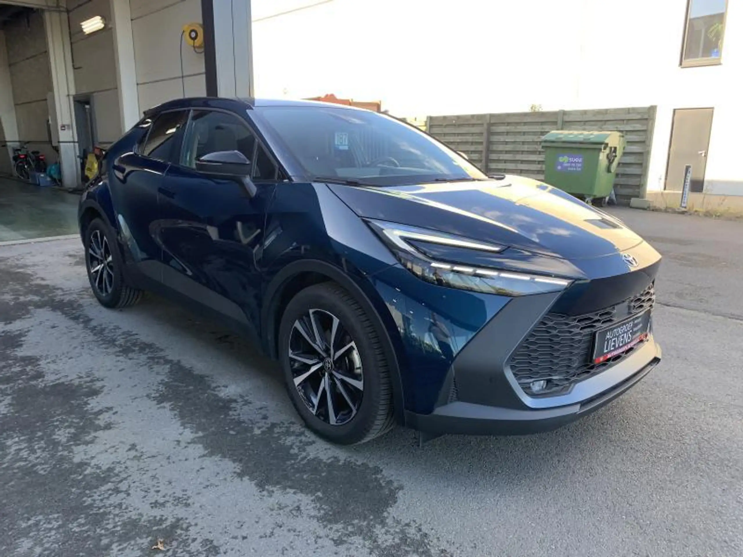 Toyota - C-HR