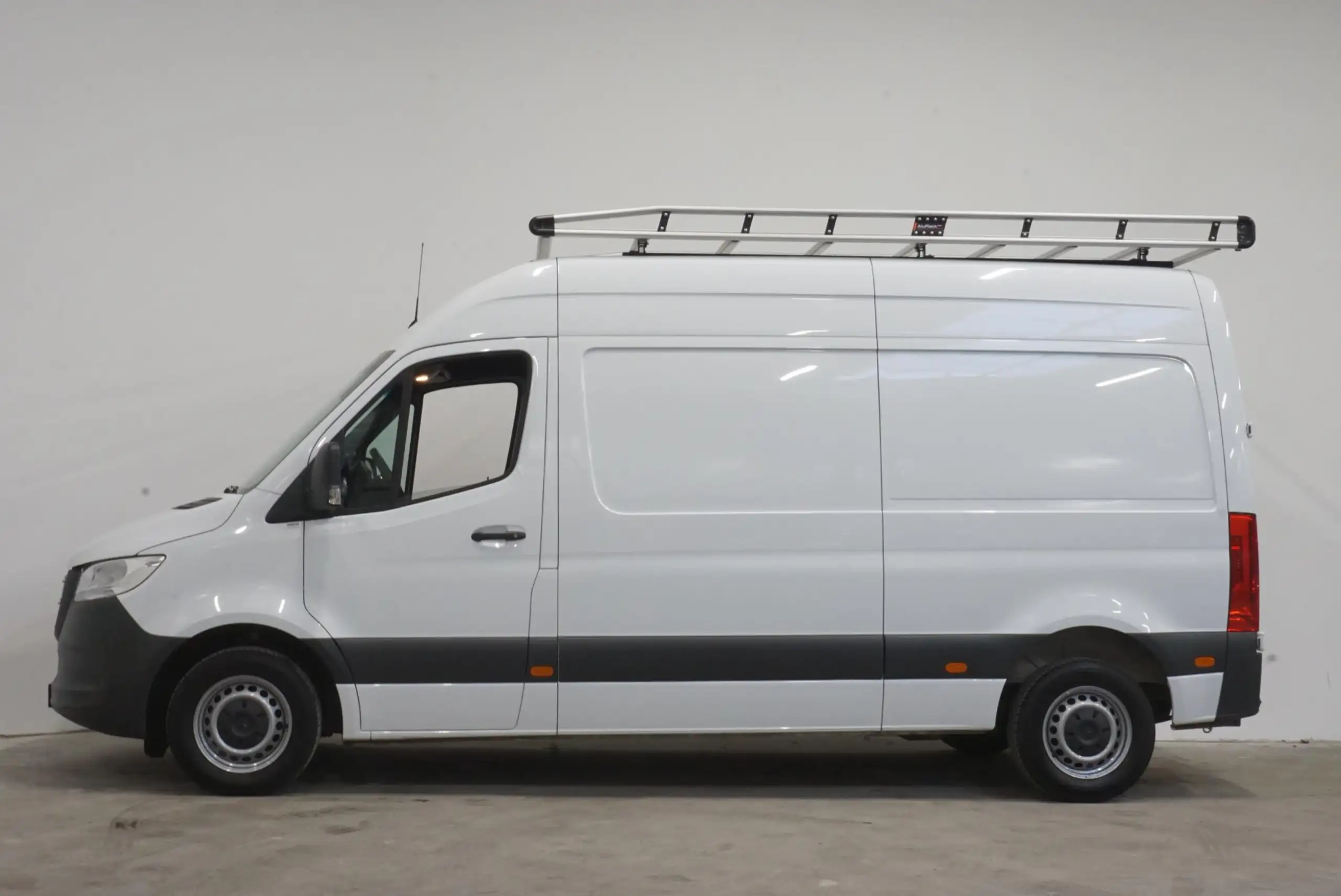 Mercedes-Benz - Sprinter