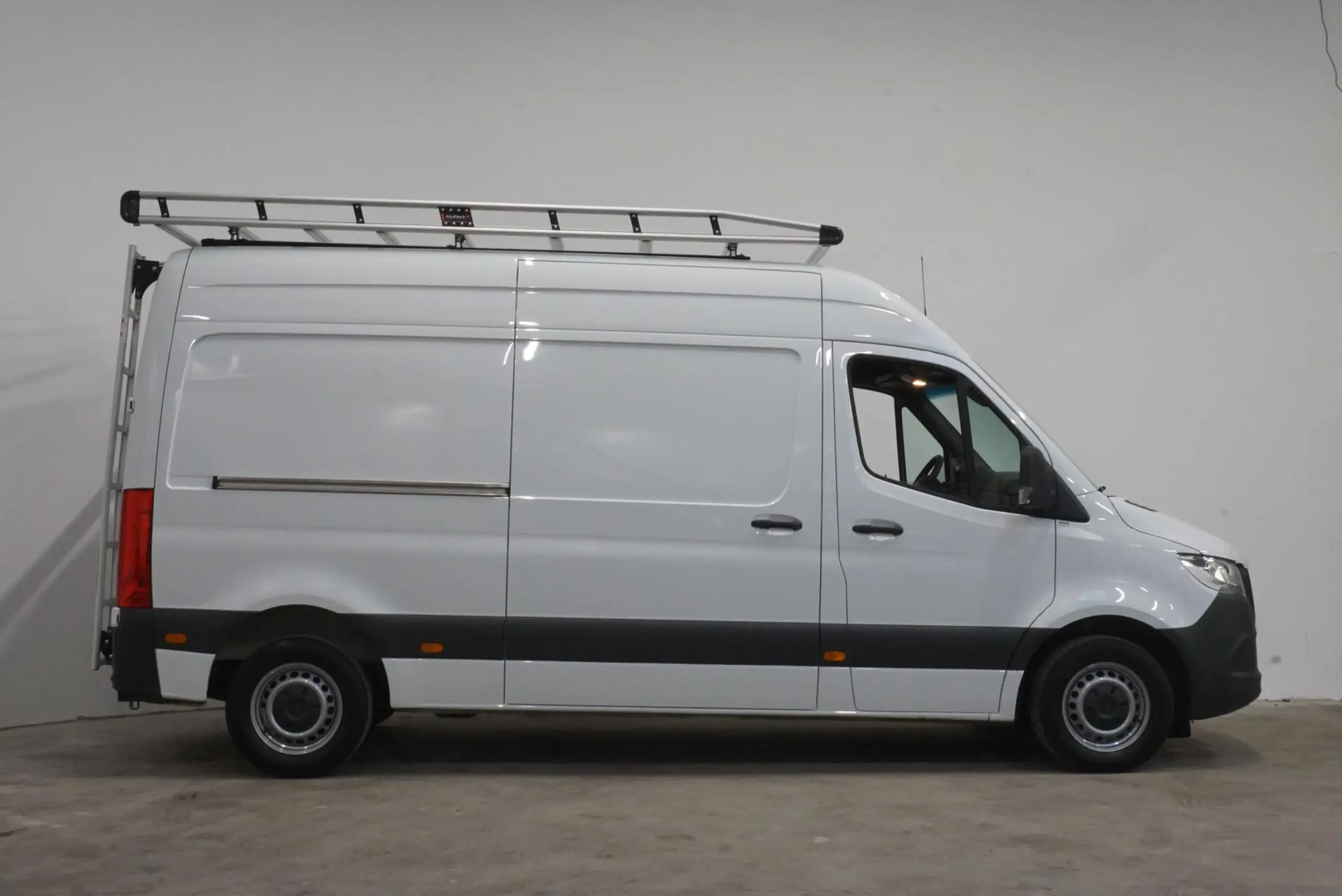 Mercedes-Benz - Sprinter