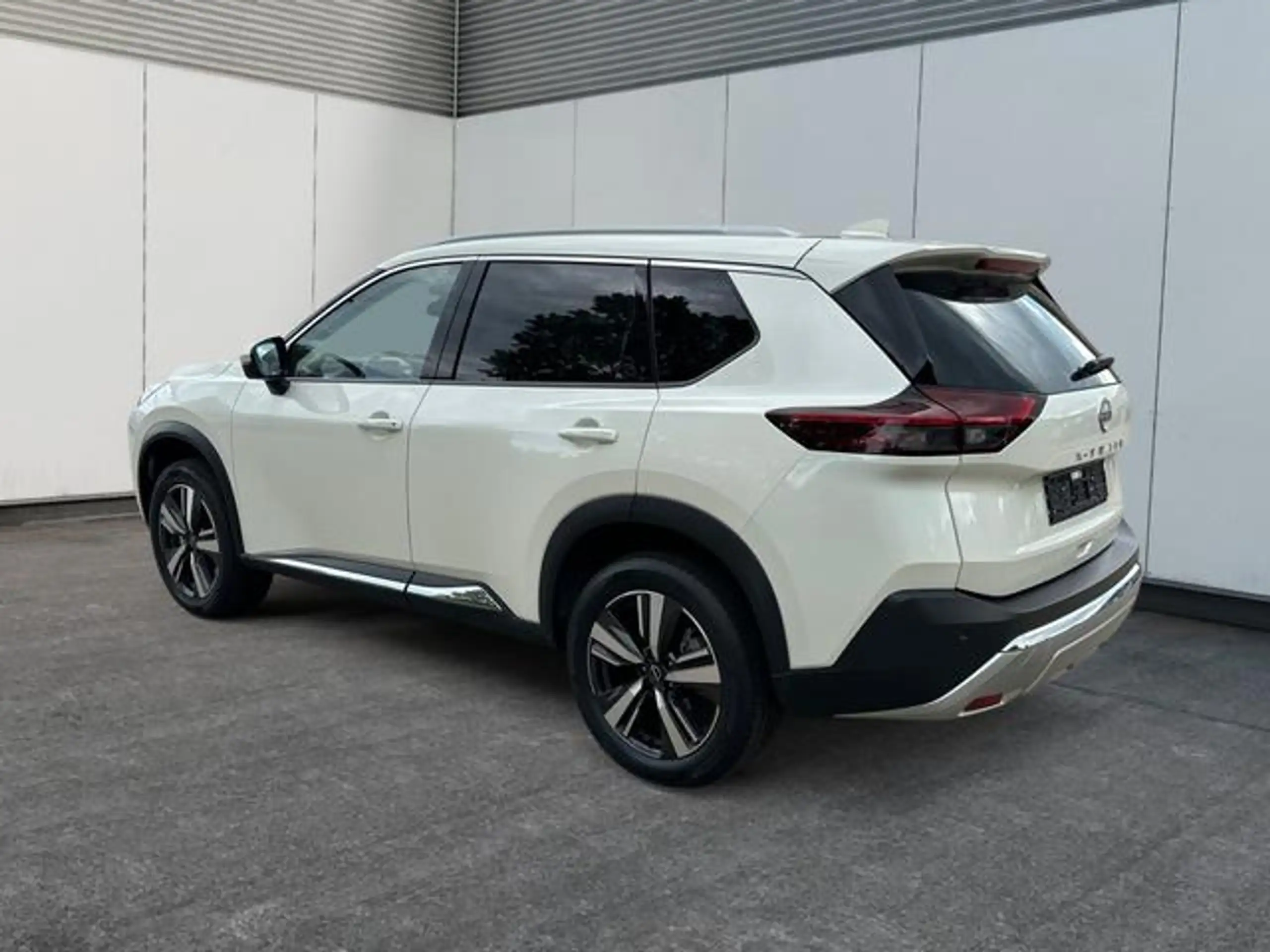 Nissan - X-Trail