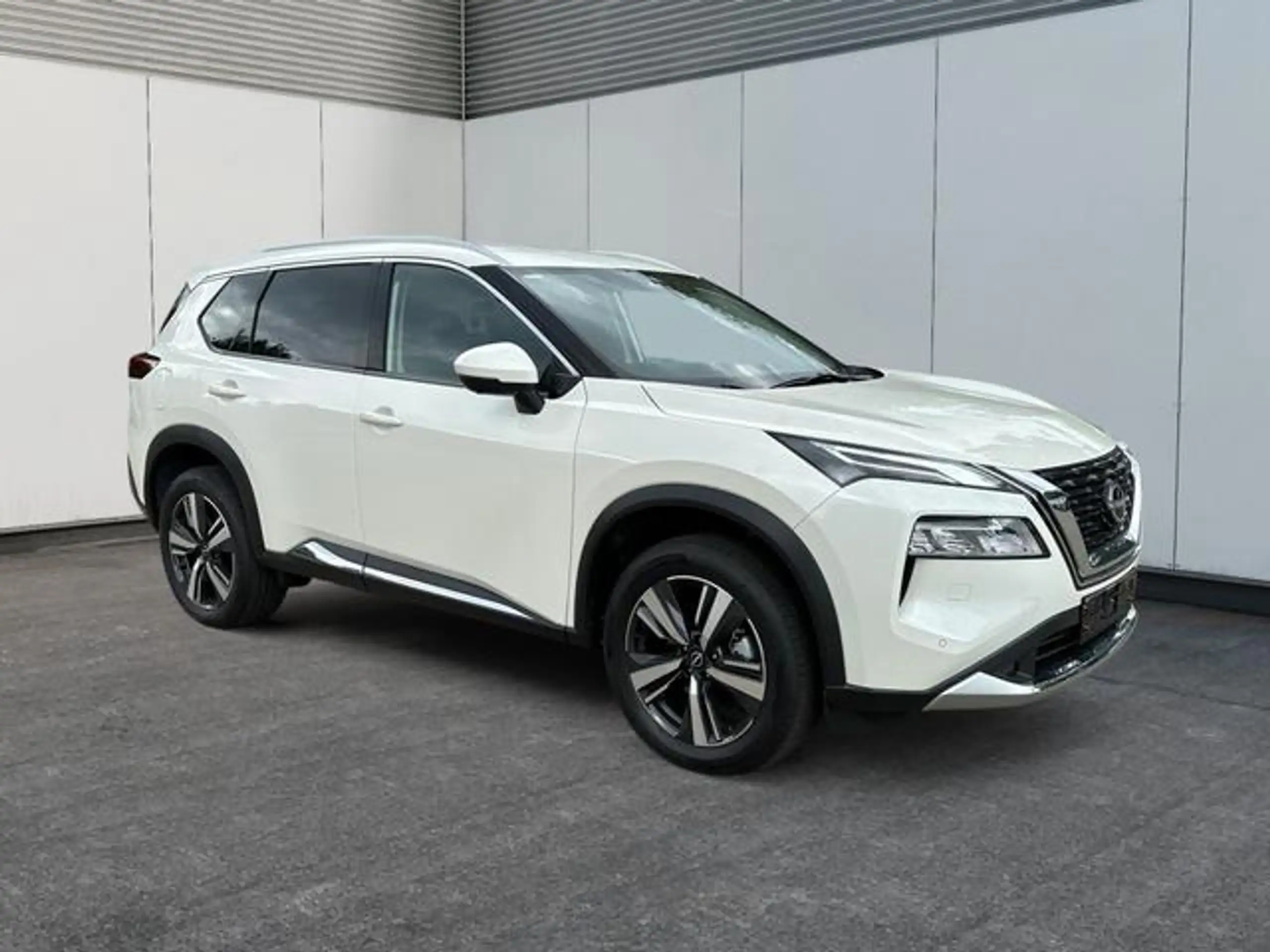 Nissan - X-Trail