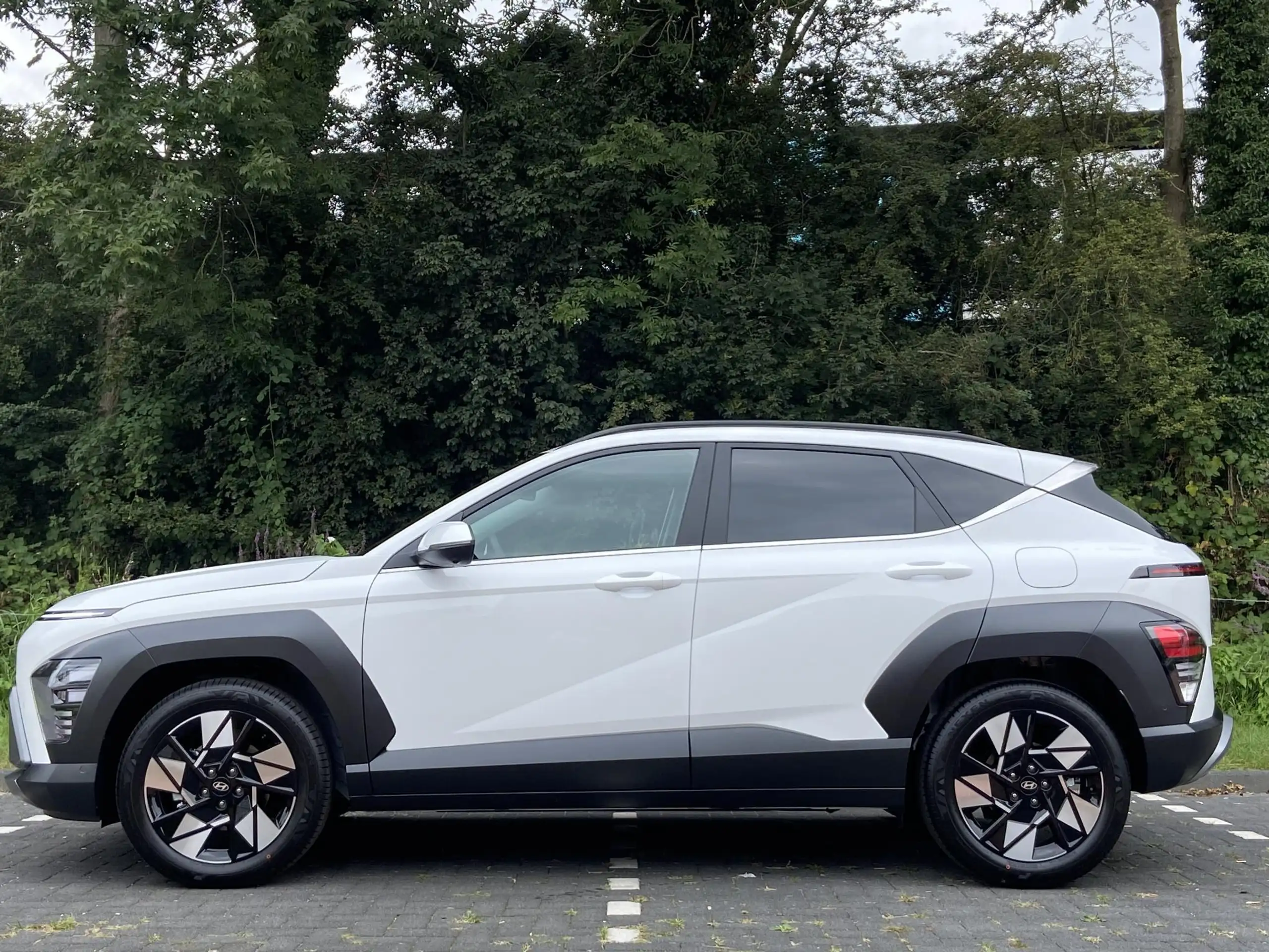 Hyundai - KONA