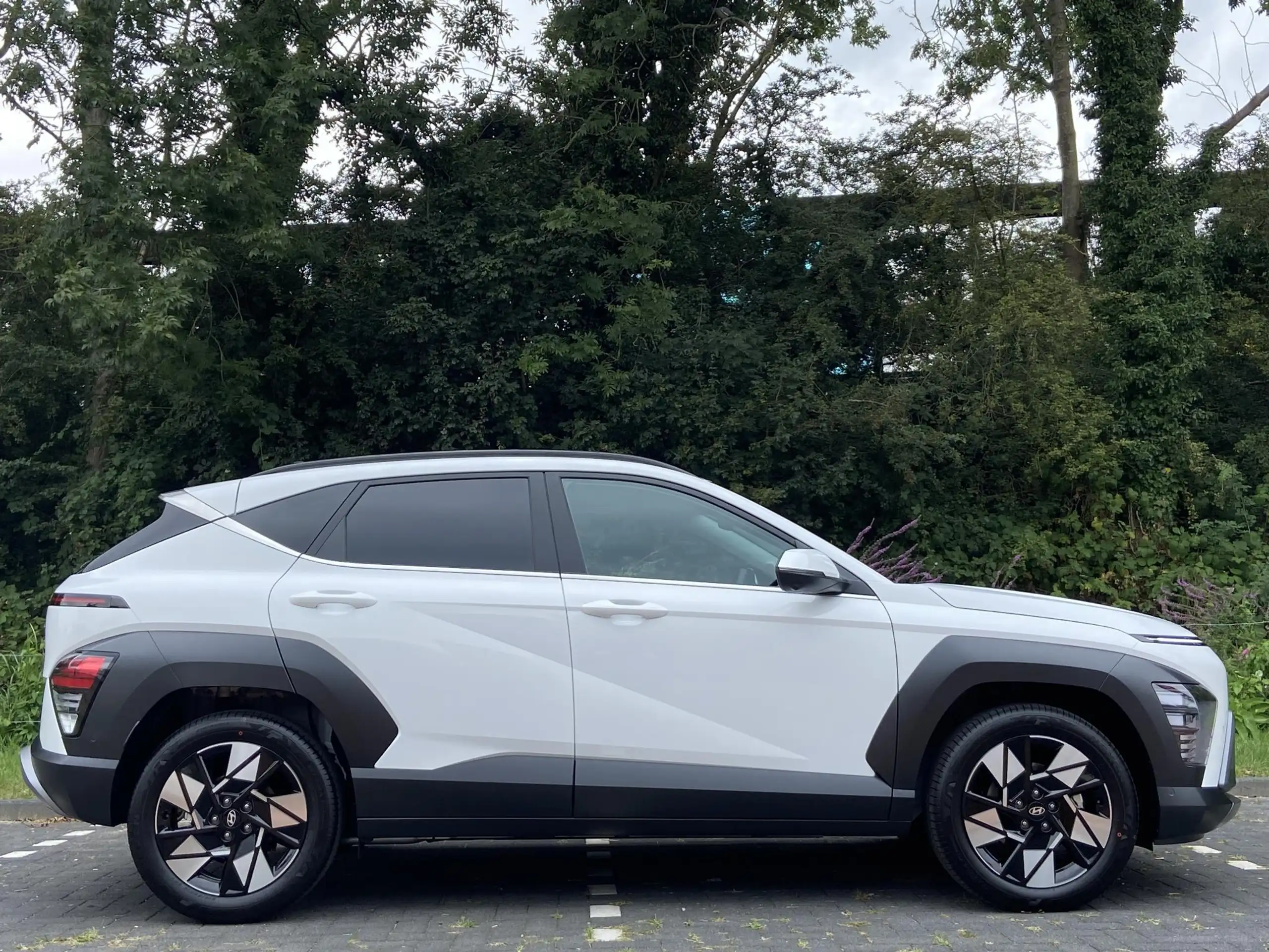 Hyundai - KONA