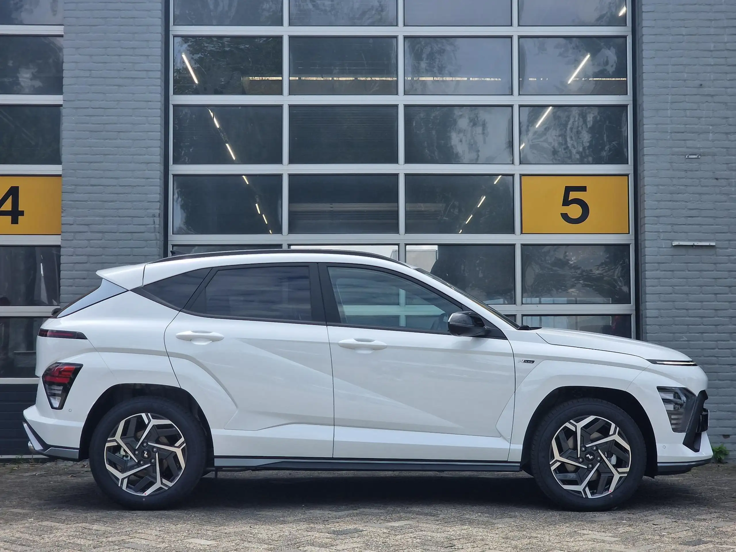 Hyundai - KONA