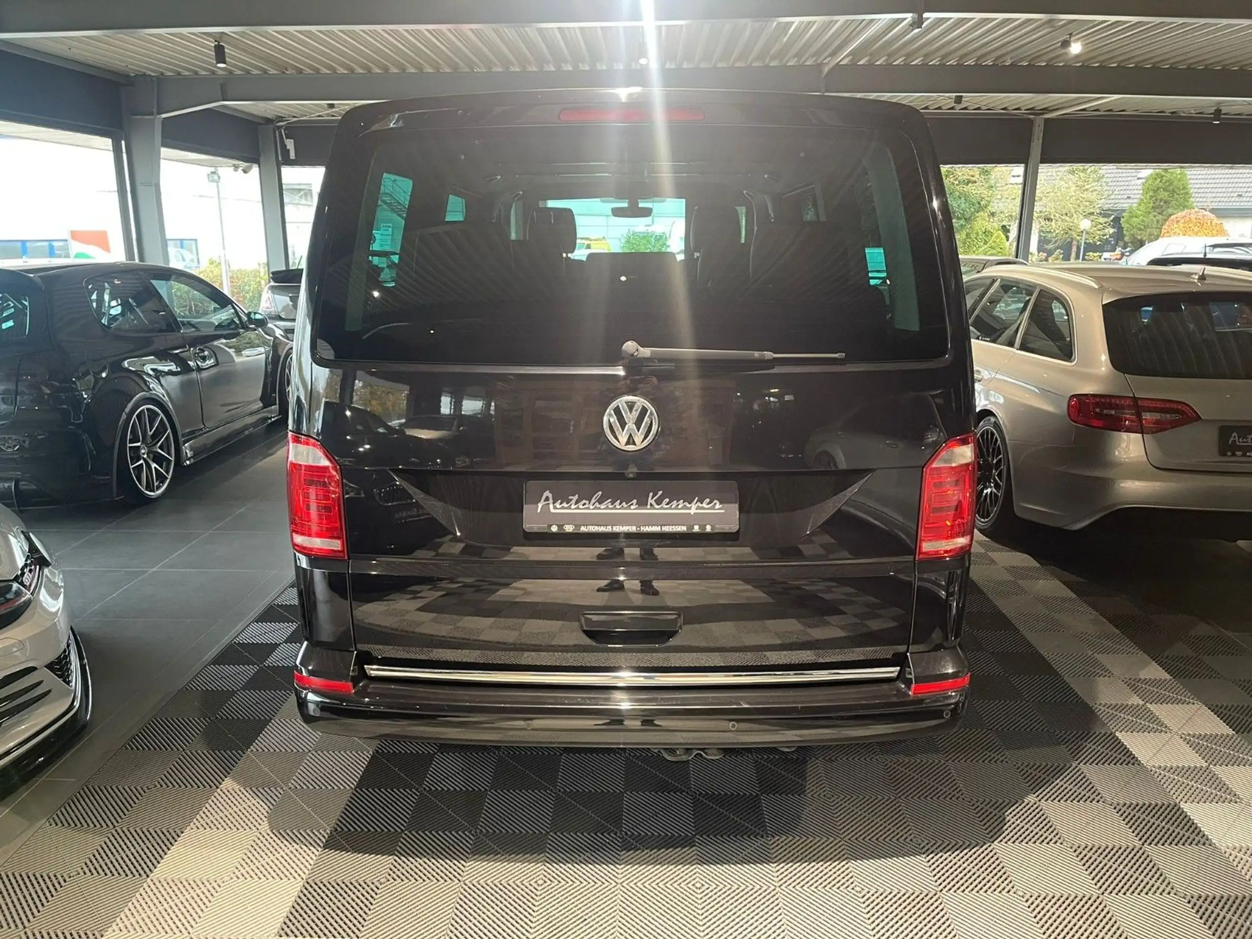 Volkswagen - T6 Multivan