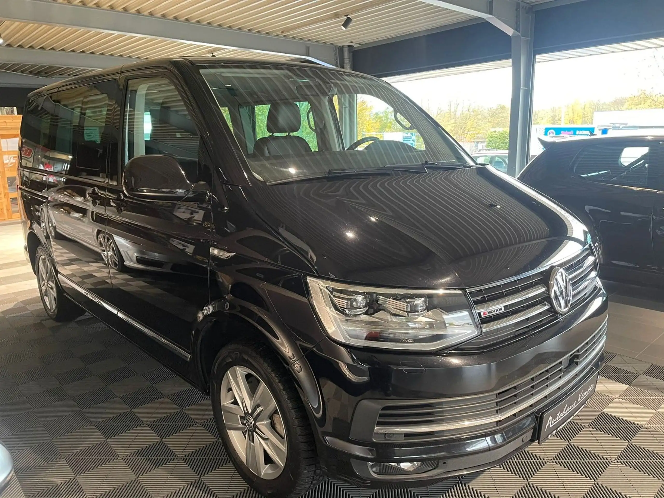 Volkswagen - T6 Multivan