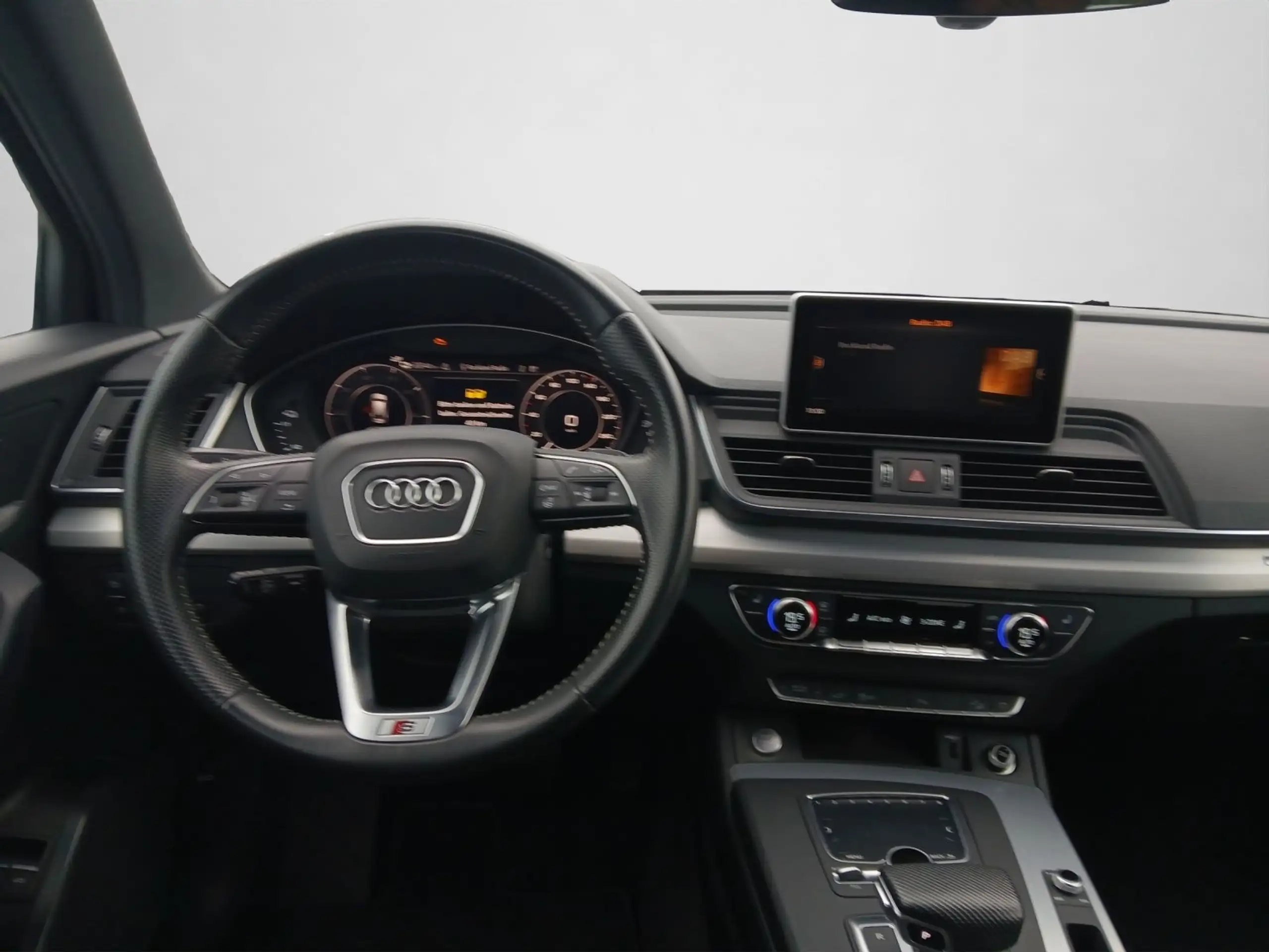 Audi - Q5