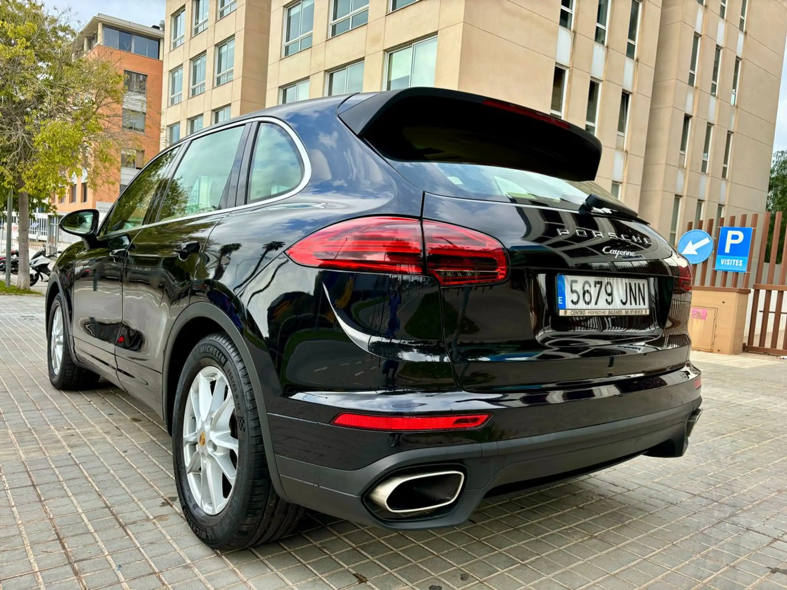 Porsche - Cayenne