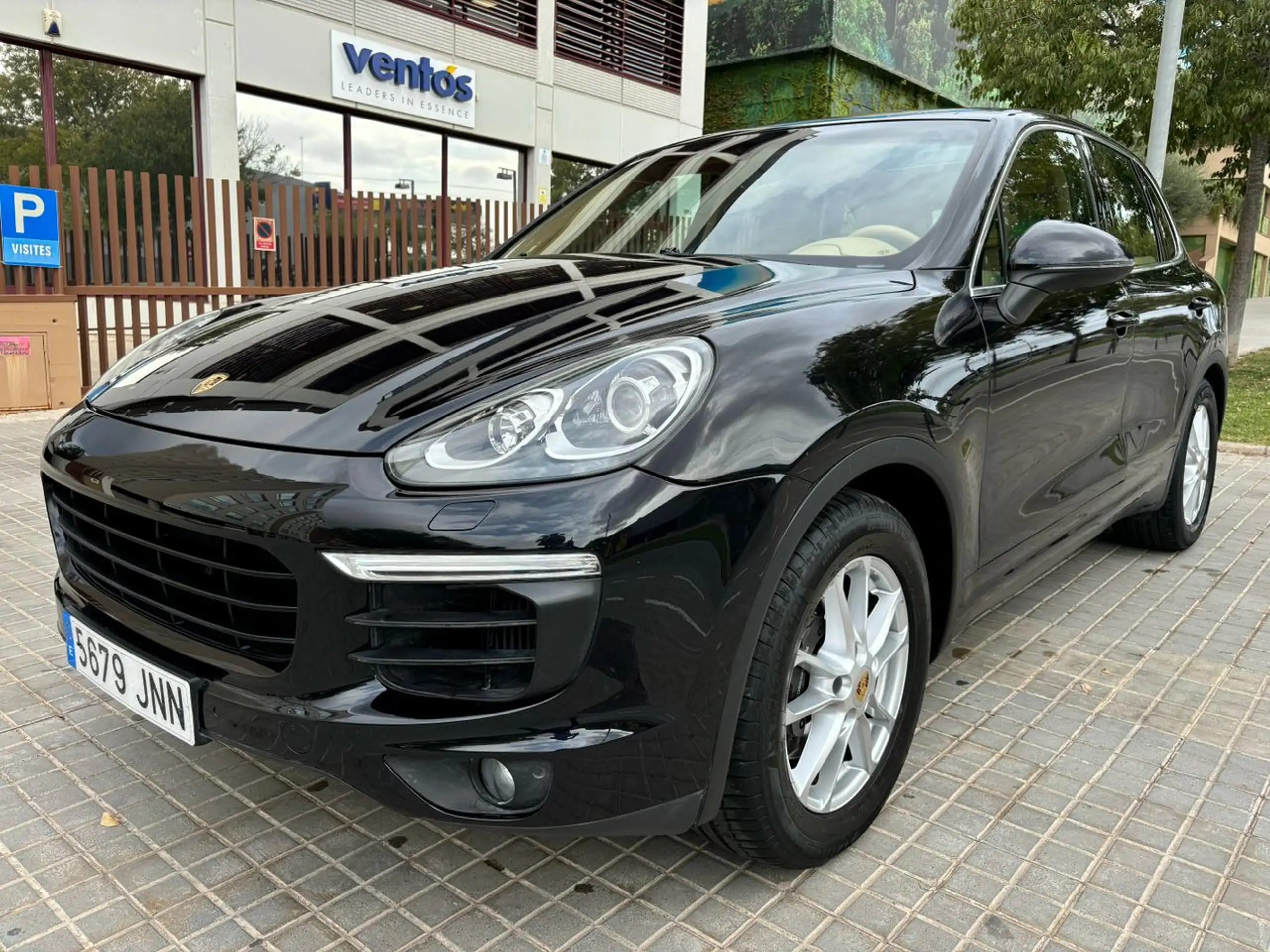 Porsche - Cayenne