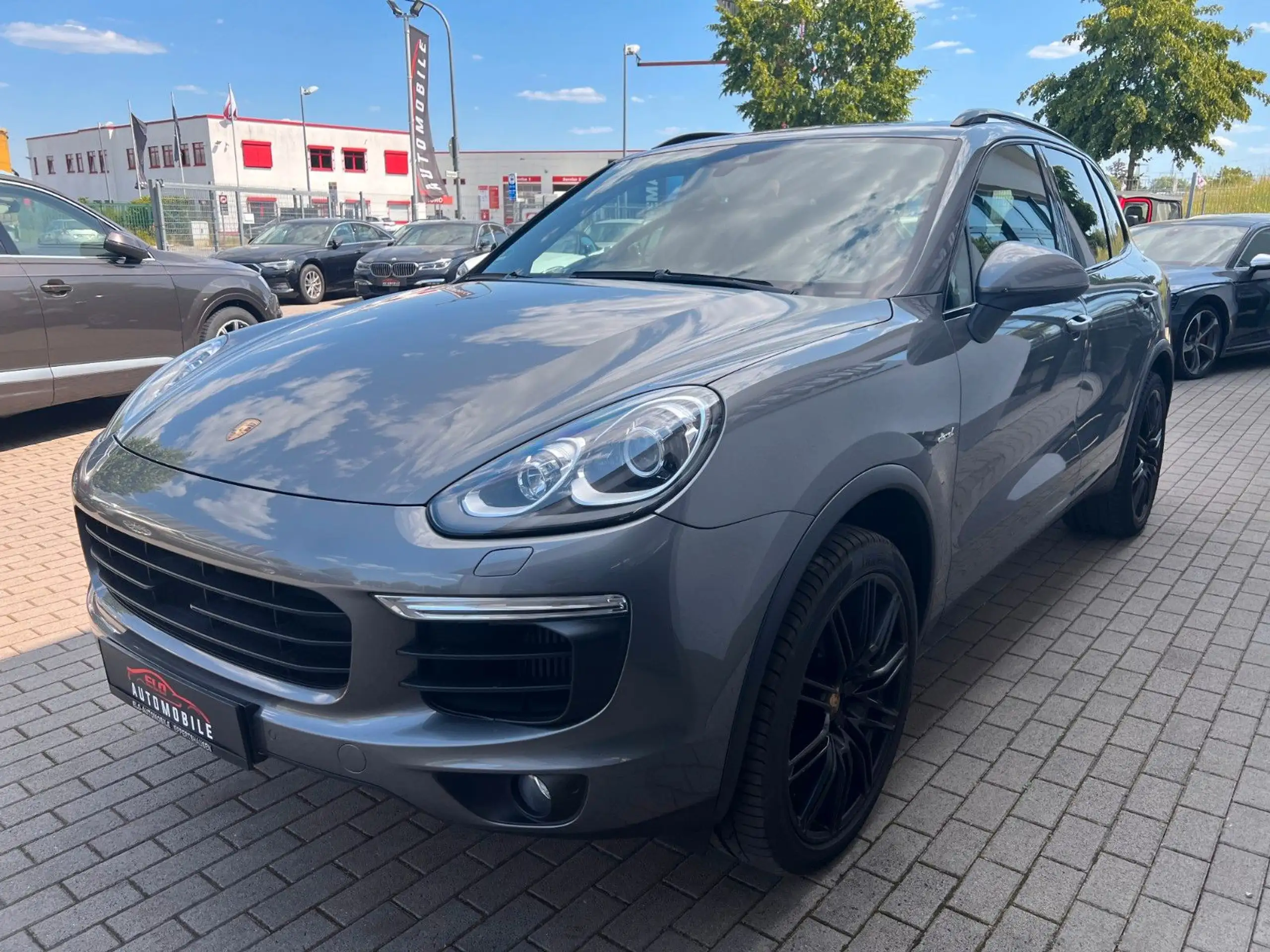 Porsche - Cayenne