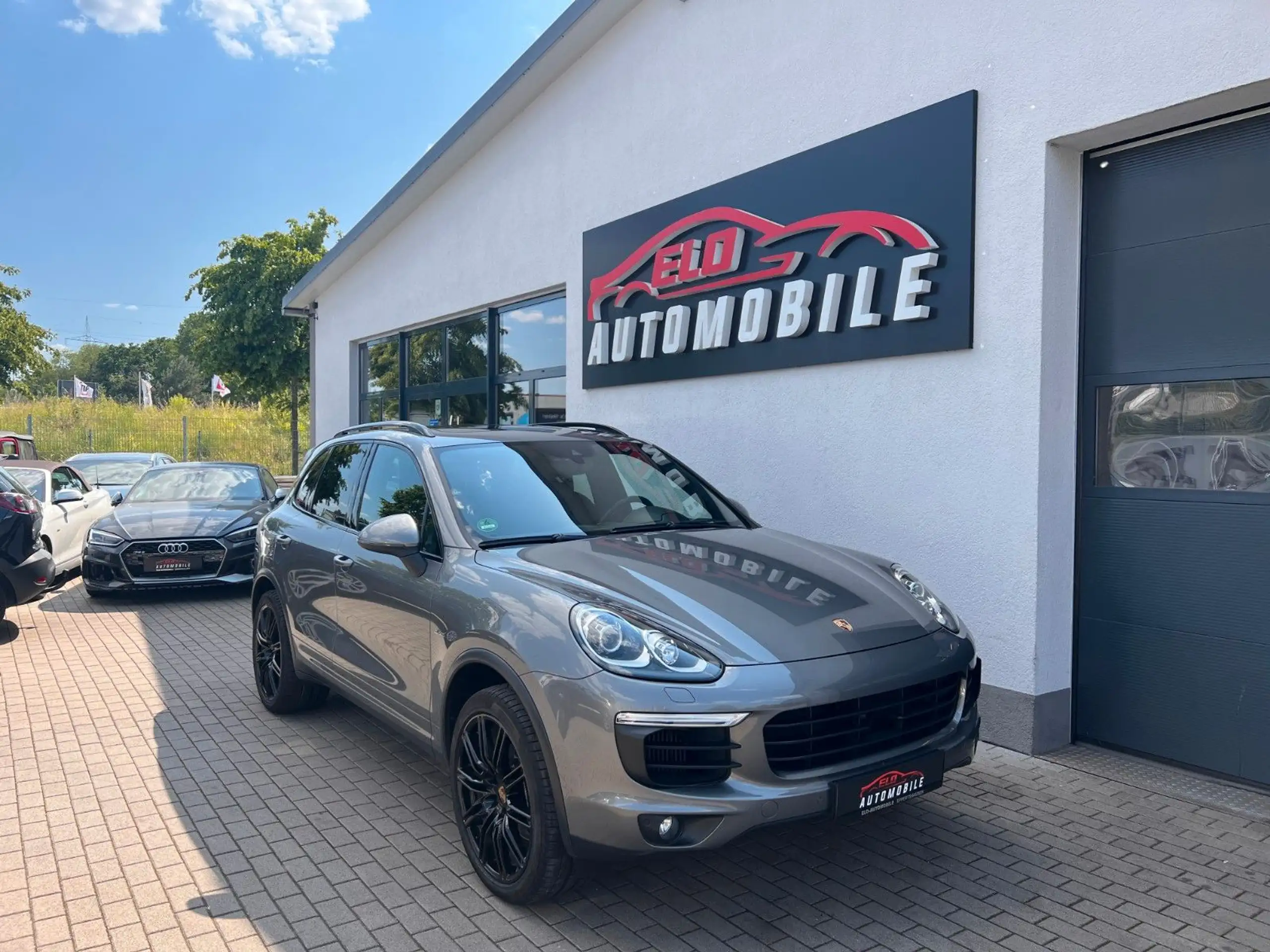 Porsche - Cayenne