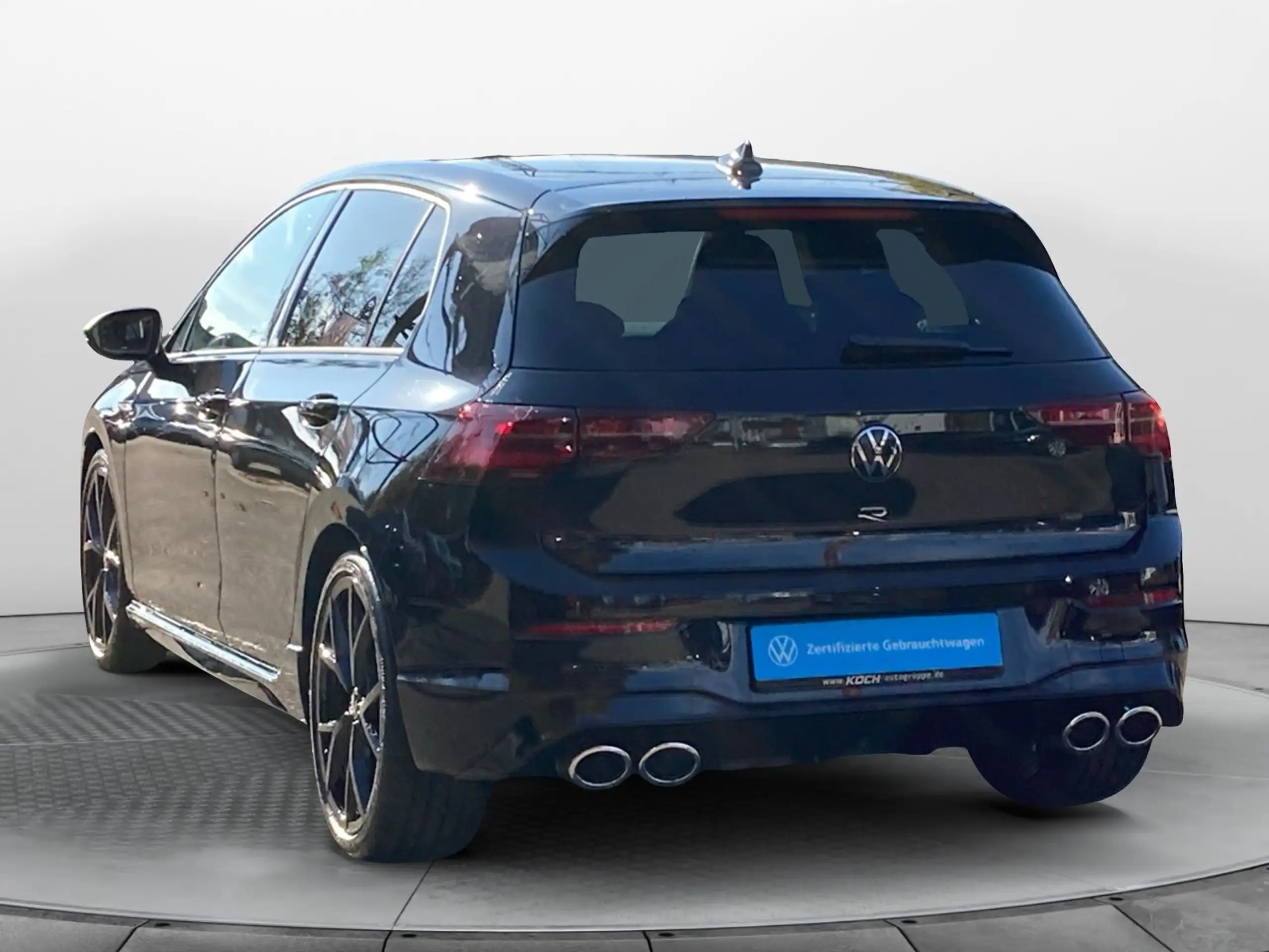 Volkswagen - Golf