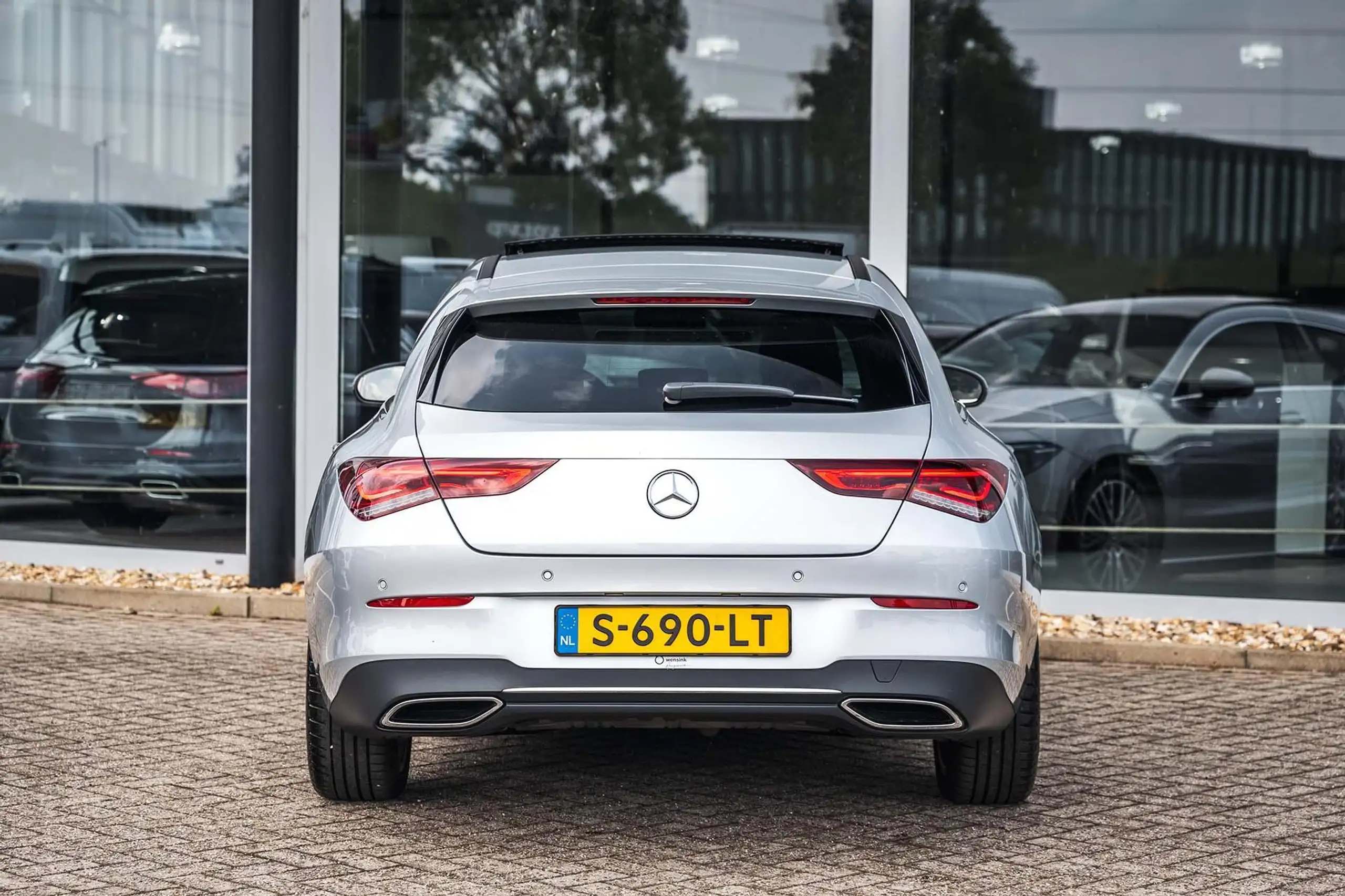 Mercedes-Benz CLA 180 2023