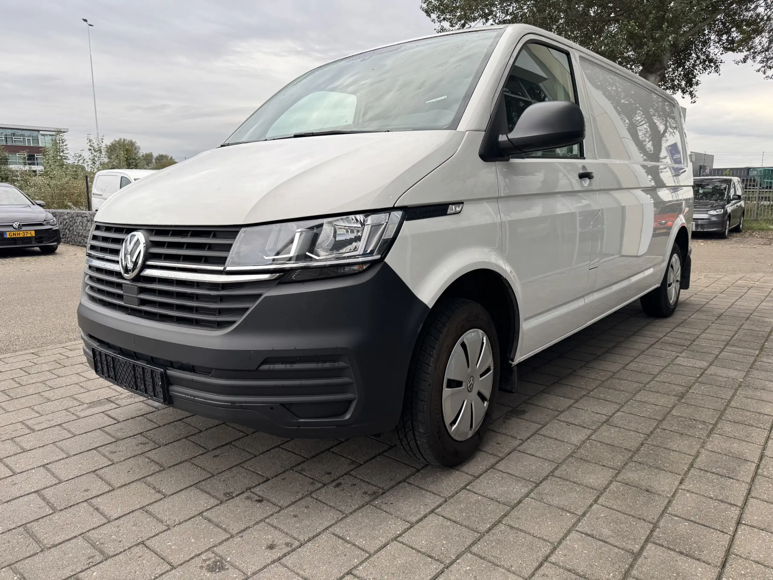 Volkswagen - T6.1 Transporter