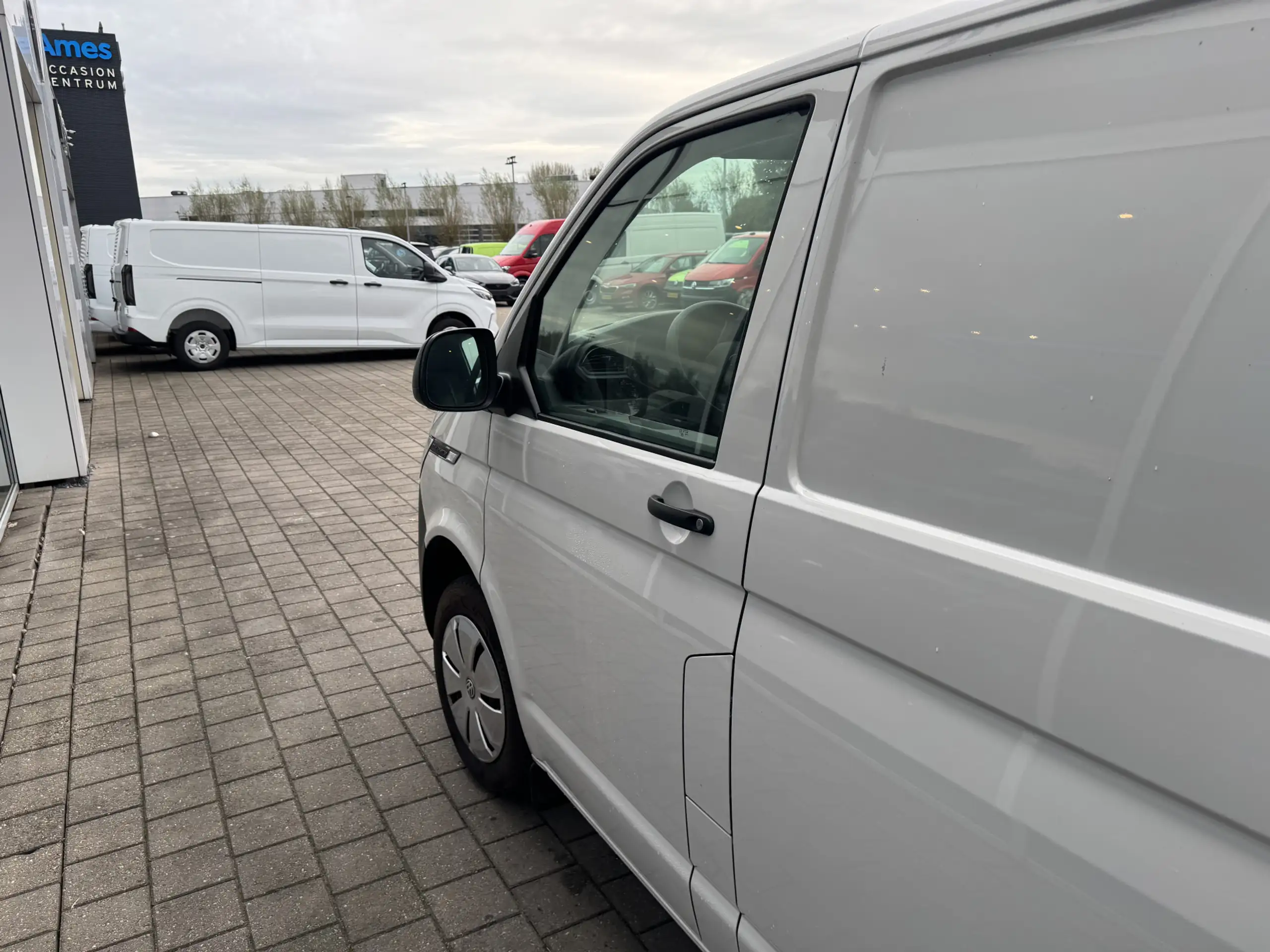 Volkswagen - T6.1 Transporter