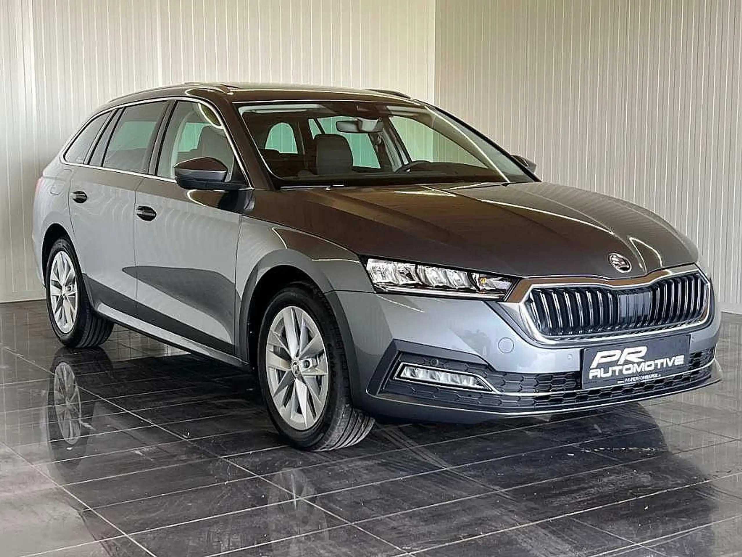 Skoda - Octavia