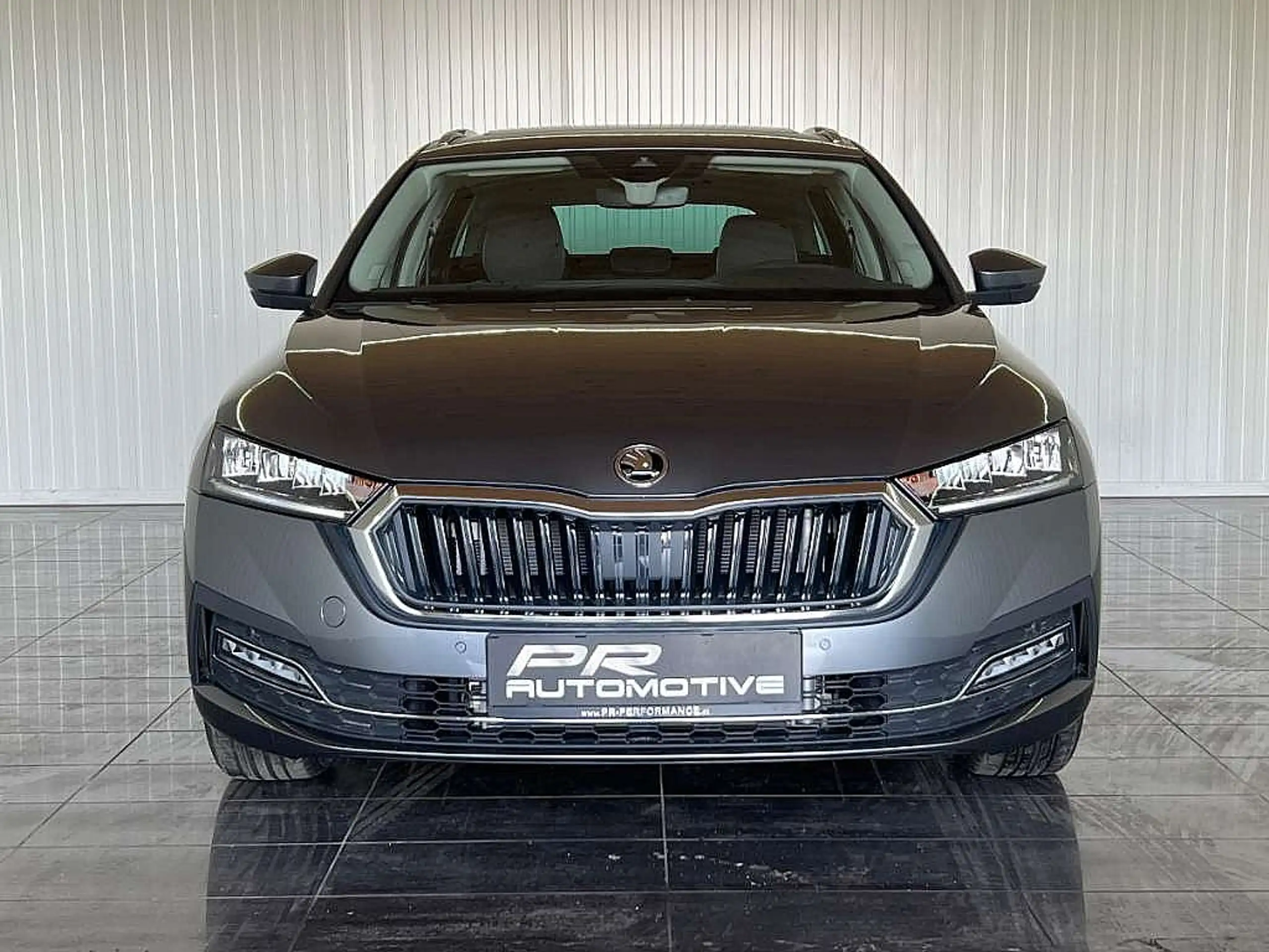 Skoda - Octavia