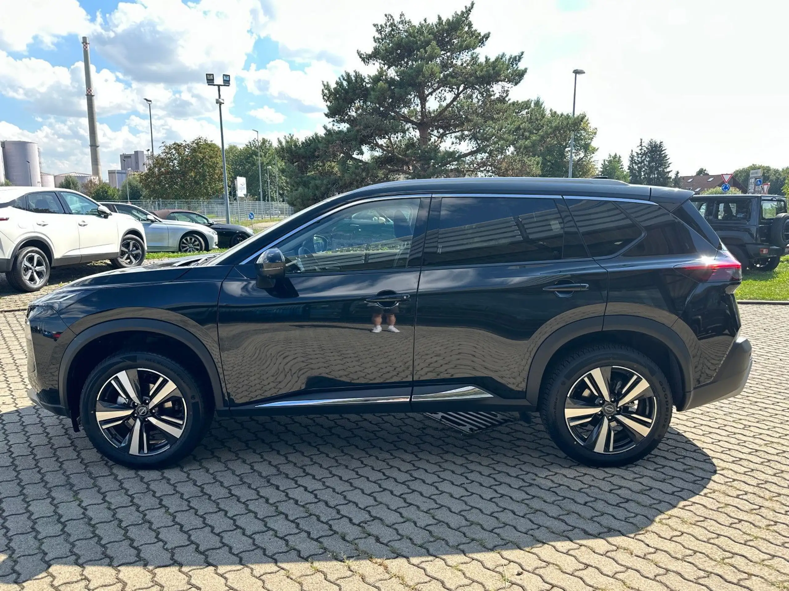 Nissan - X-Trail