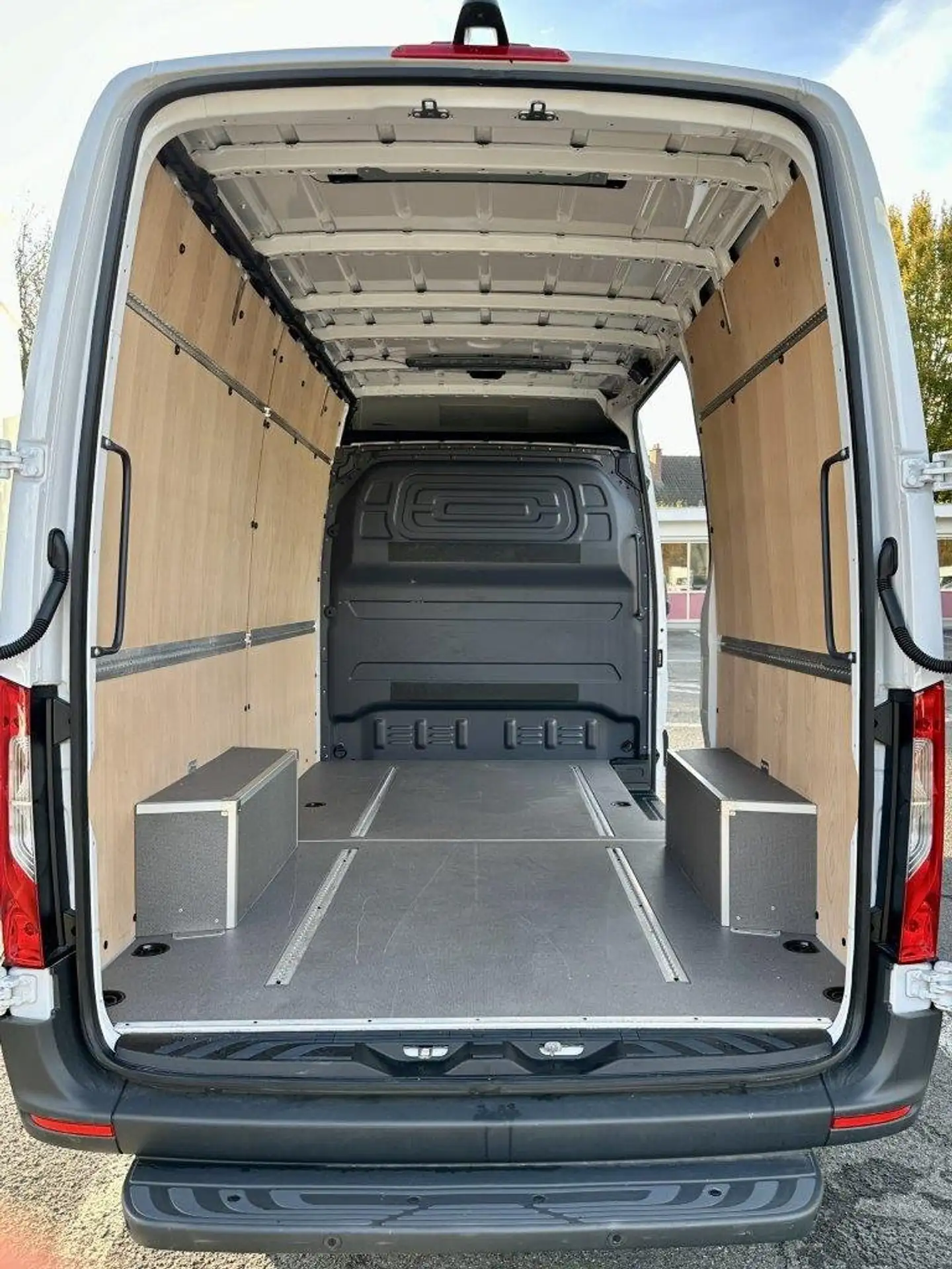 Mercedes-Benz - Sprinter