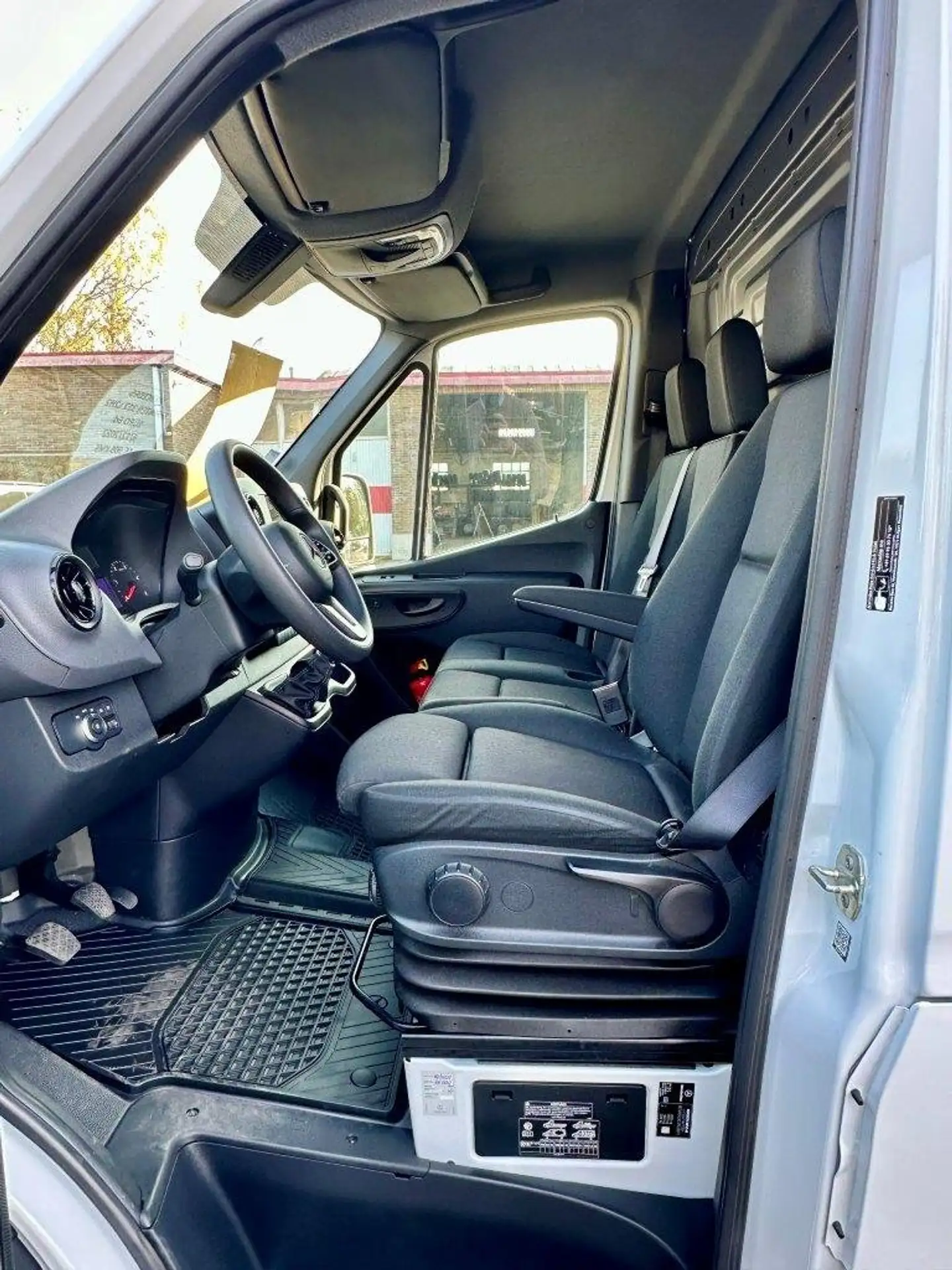 Mercedes-Benz - Sprinter