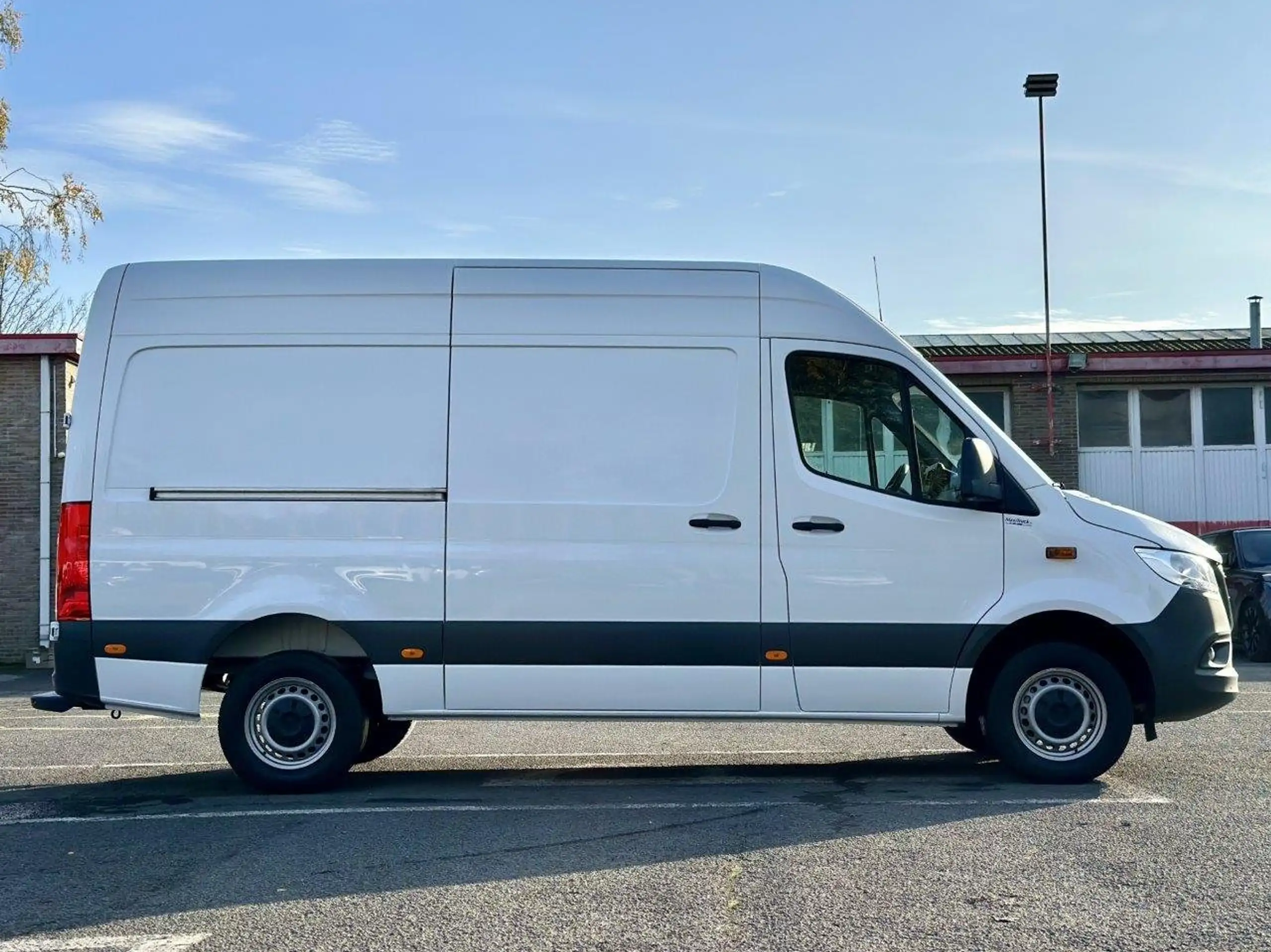 Mercedes-Benz - Sprinter