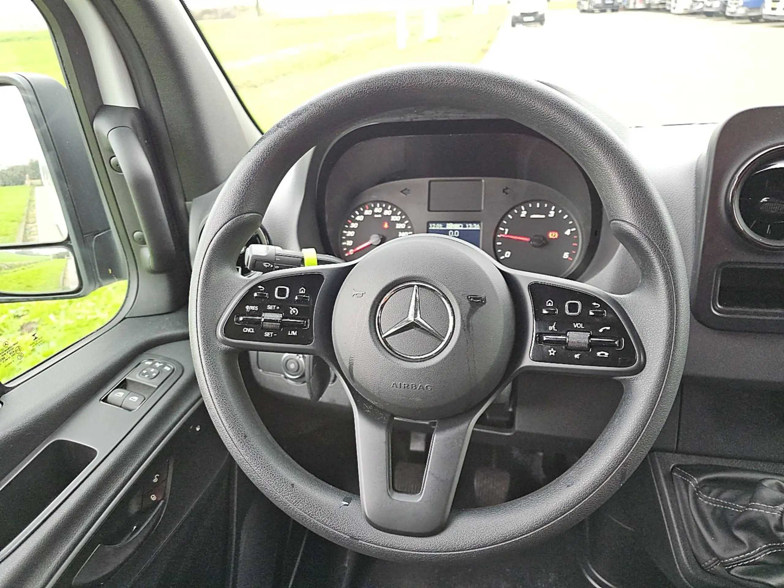 Mercedes-Benz - Sprinter