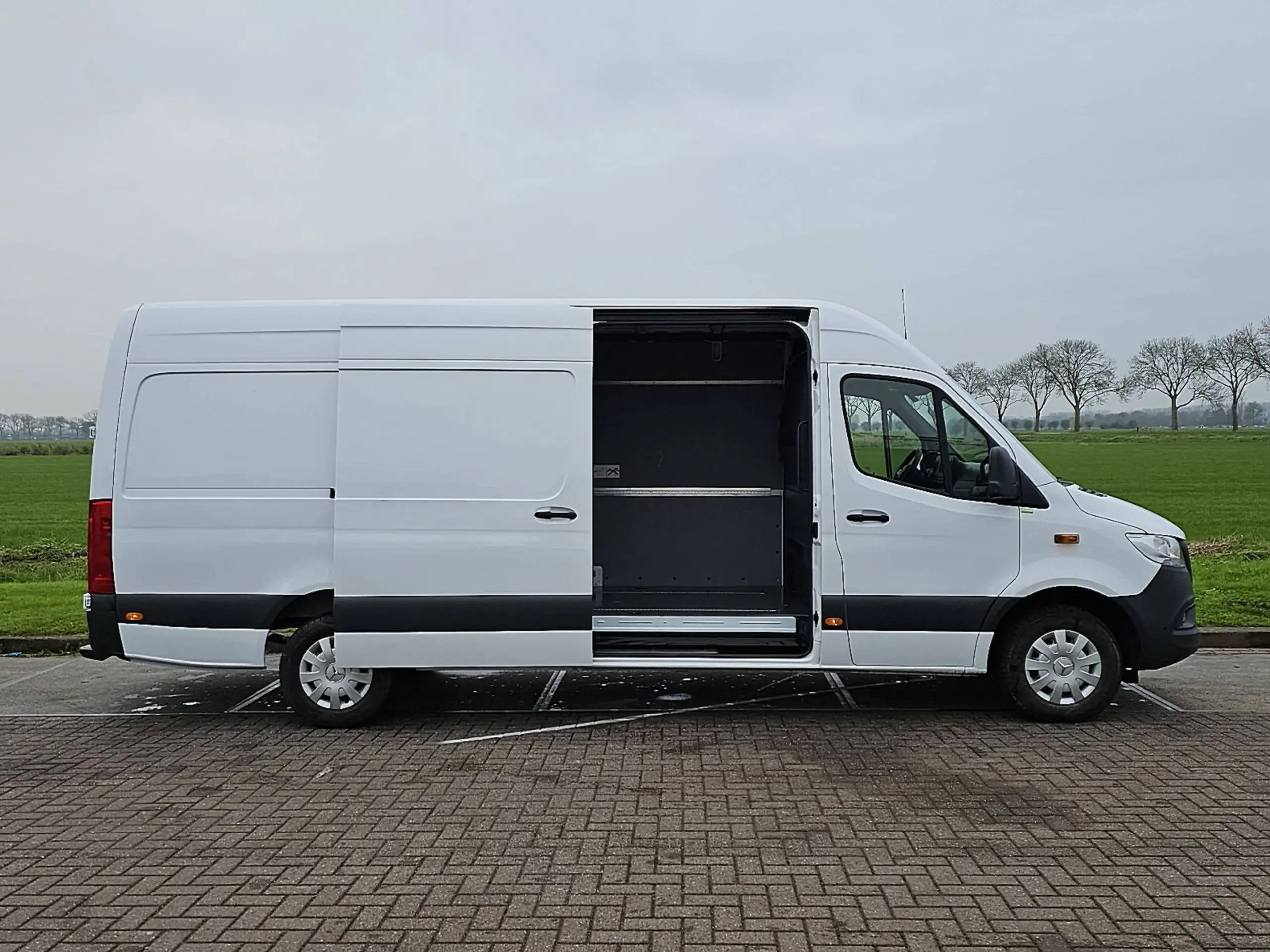 Mercedes-Benz - Sprinter