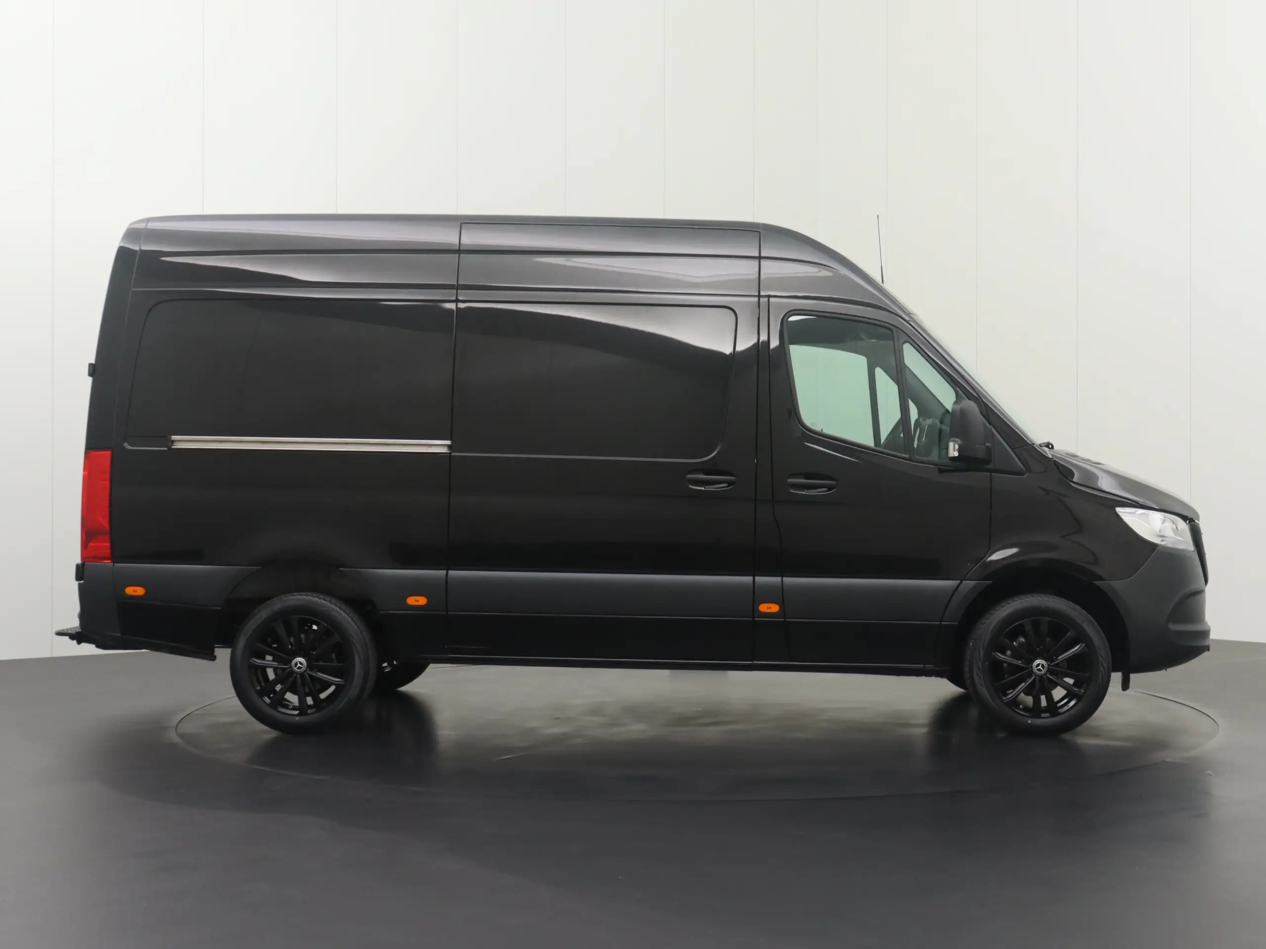 Mercedes-Benz - Sprinter