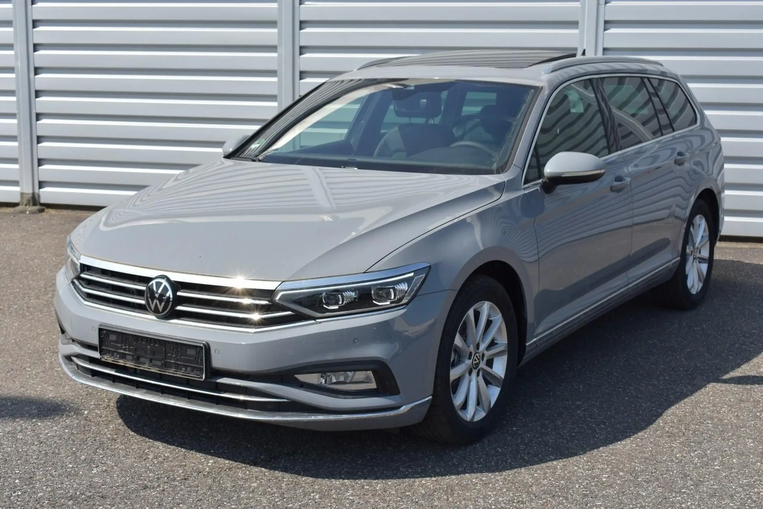 Volkswagen - Passat