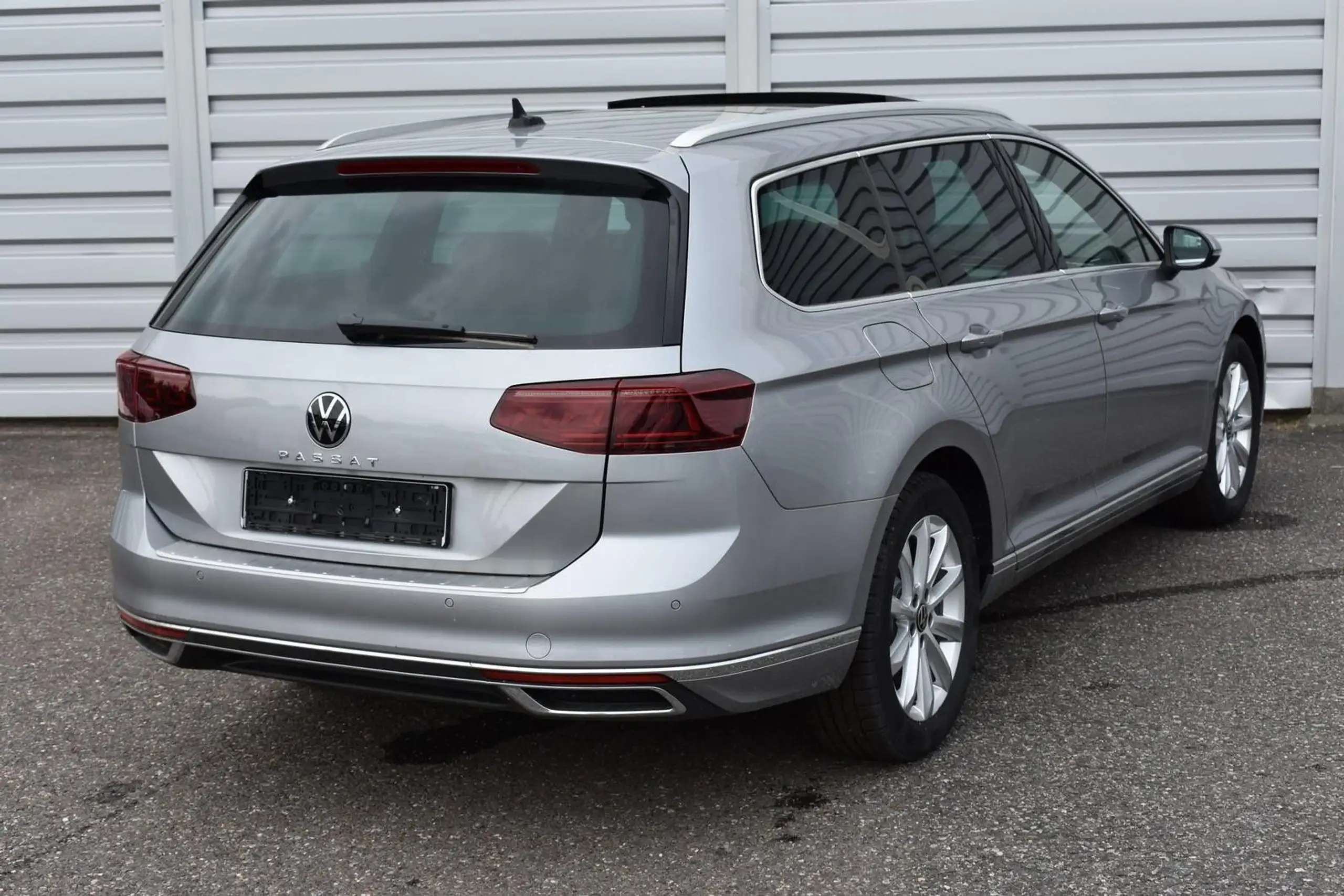 Volkswagen - Passat