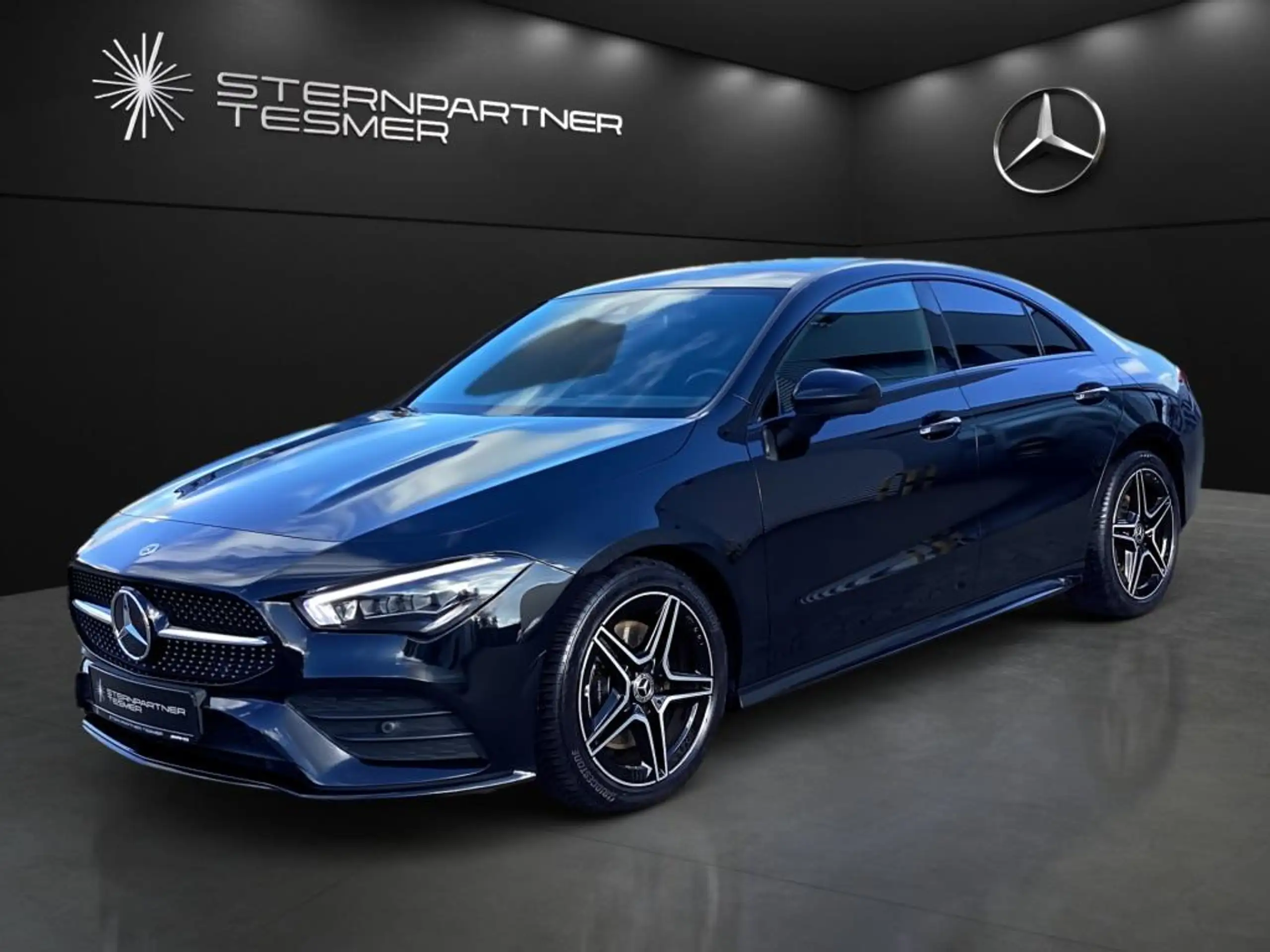 Mercedes-Benz - CLA 200