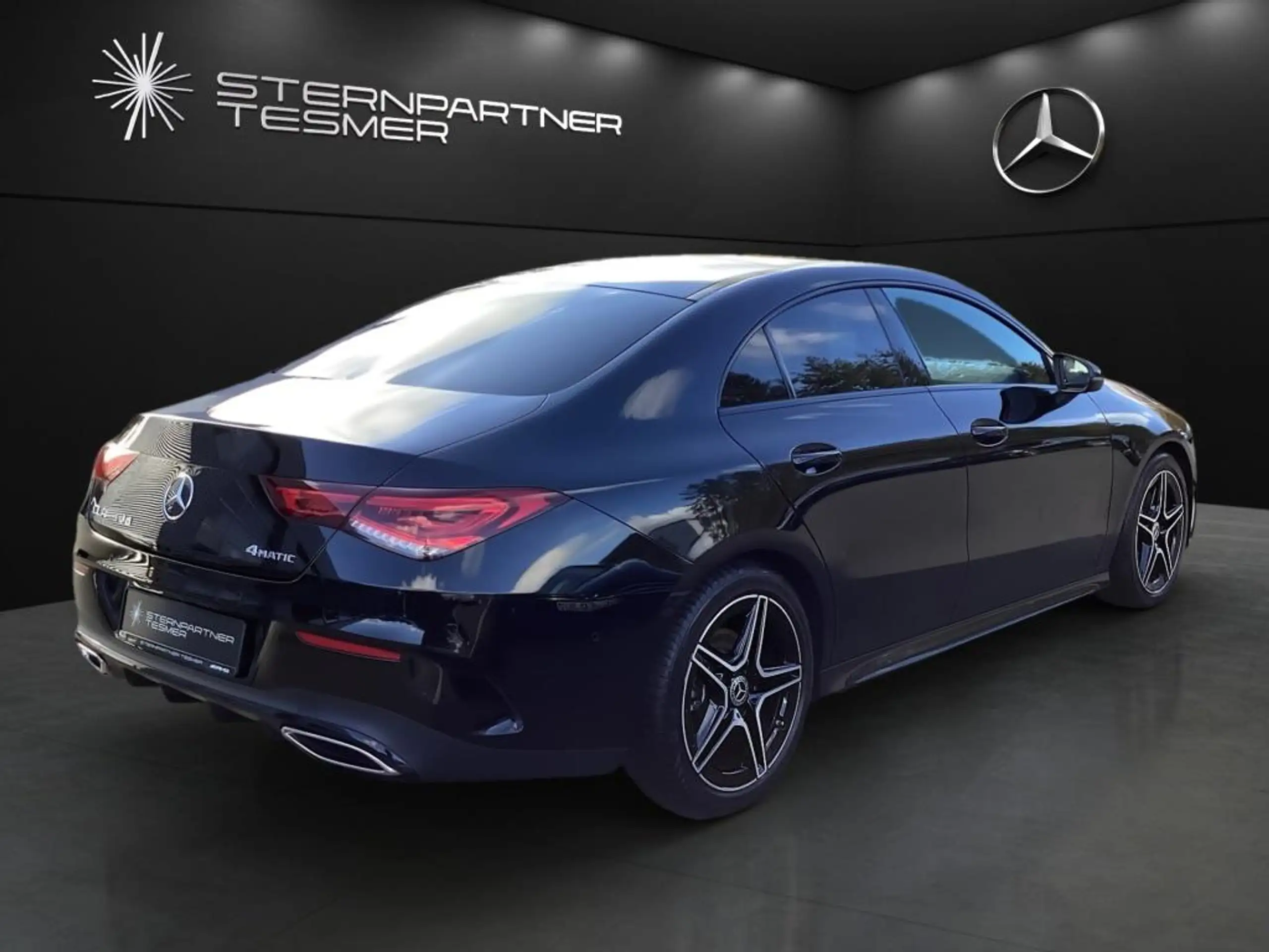 Mercedes-Benz - CLA 200